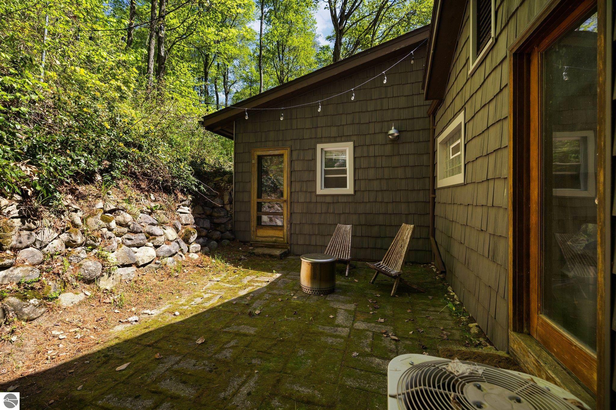 1050 W Burdickville Road