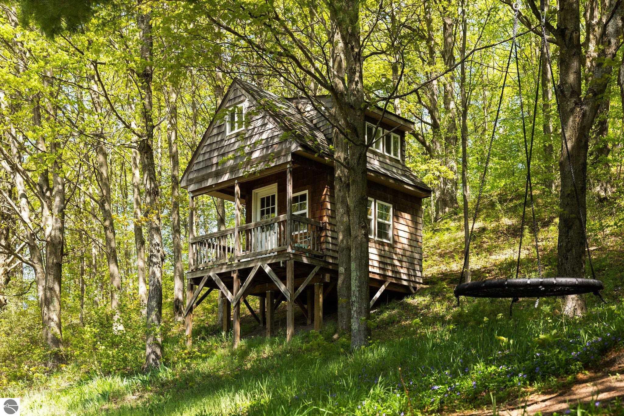 1050 W Burdickville Road