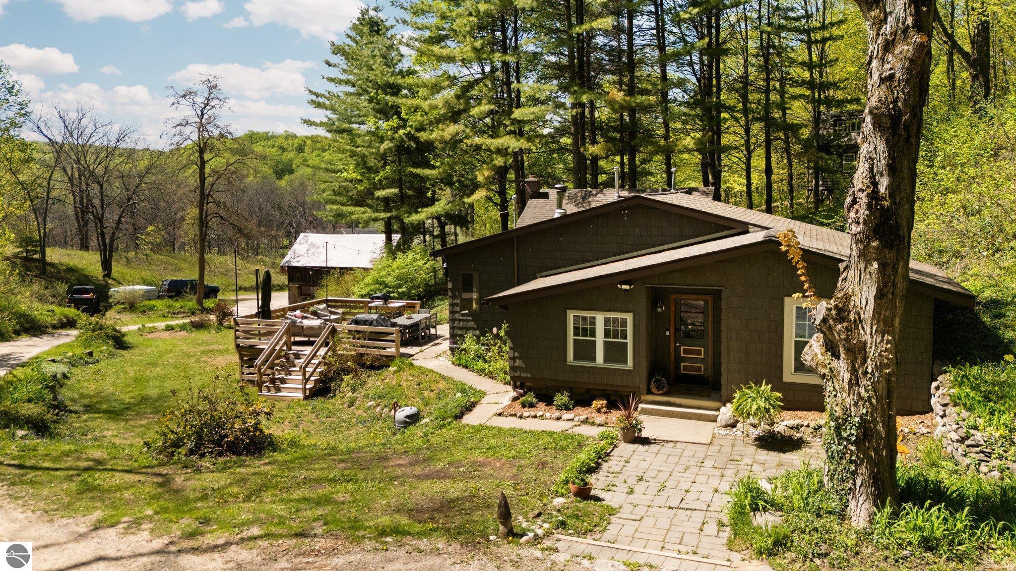 1050 W Burdickville Road