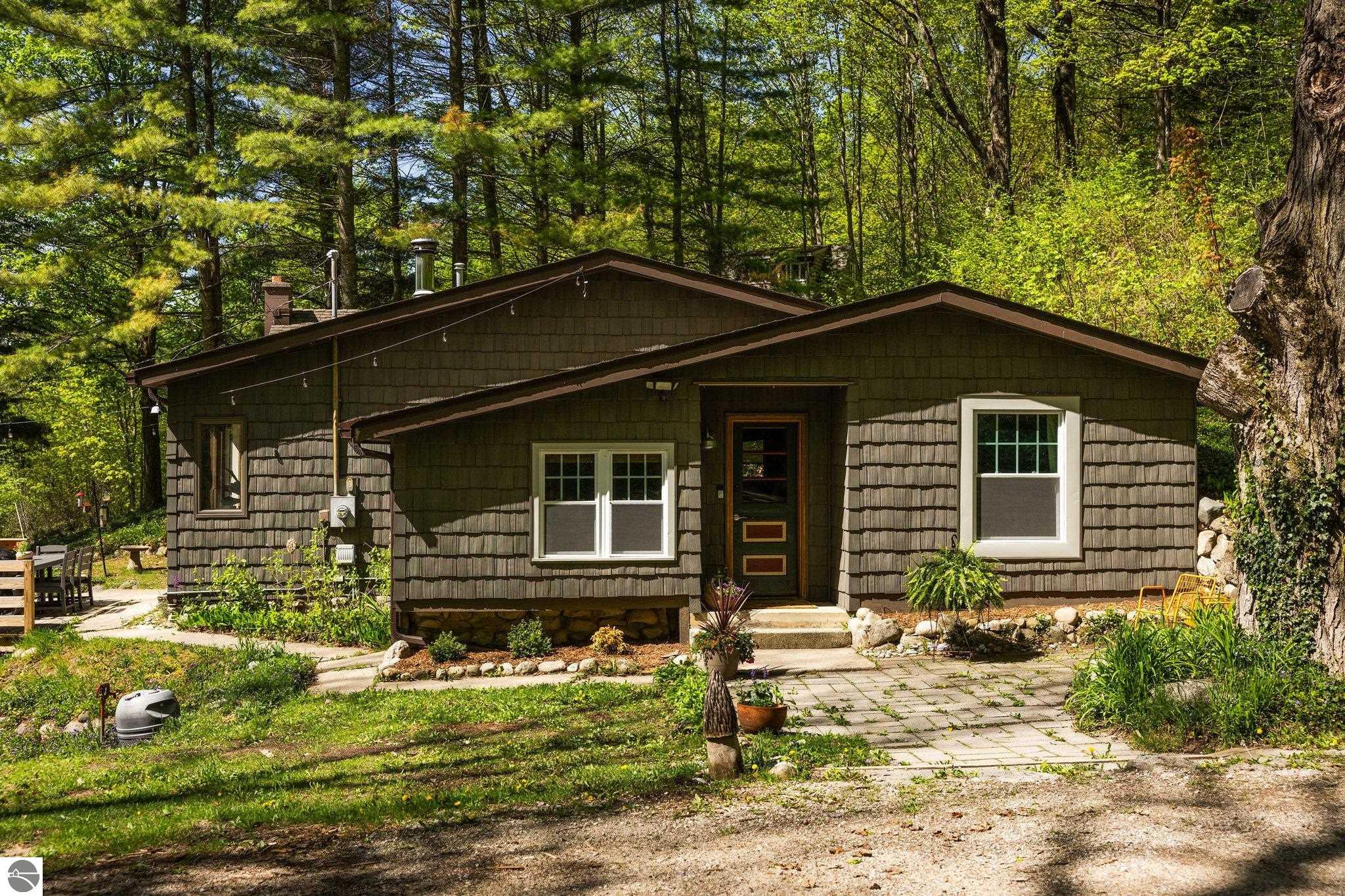 1050 W Burdickville Road