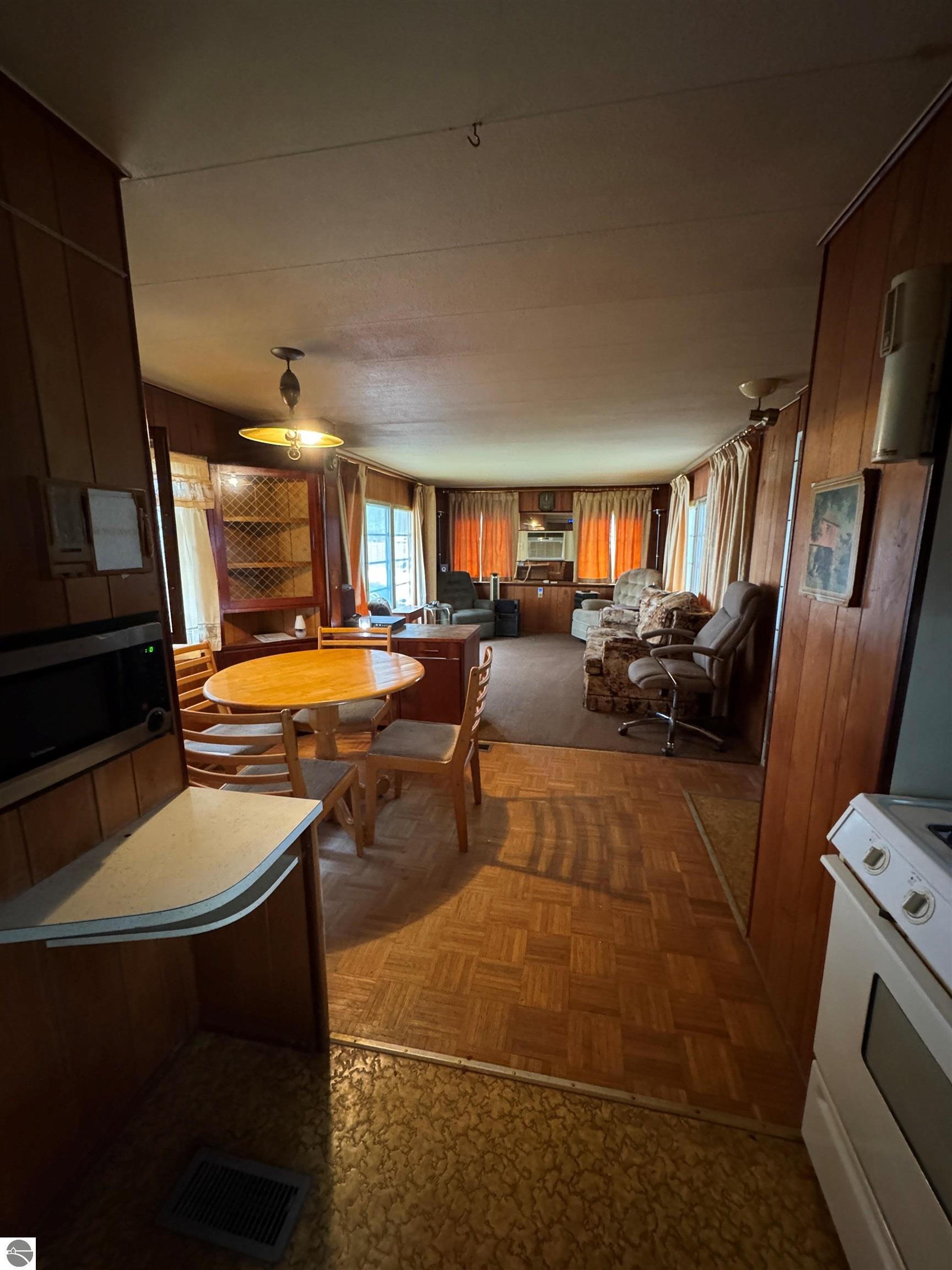 2737 County Road 633