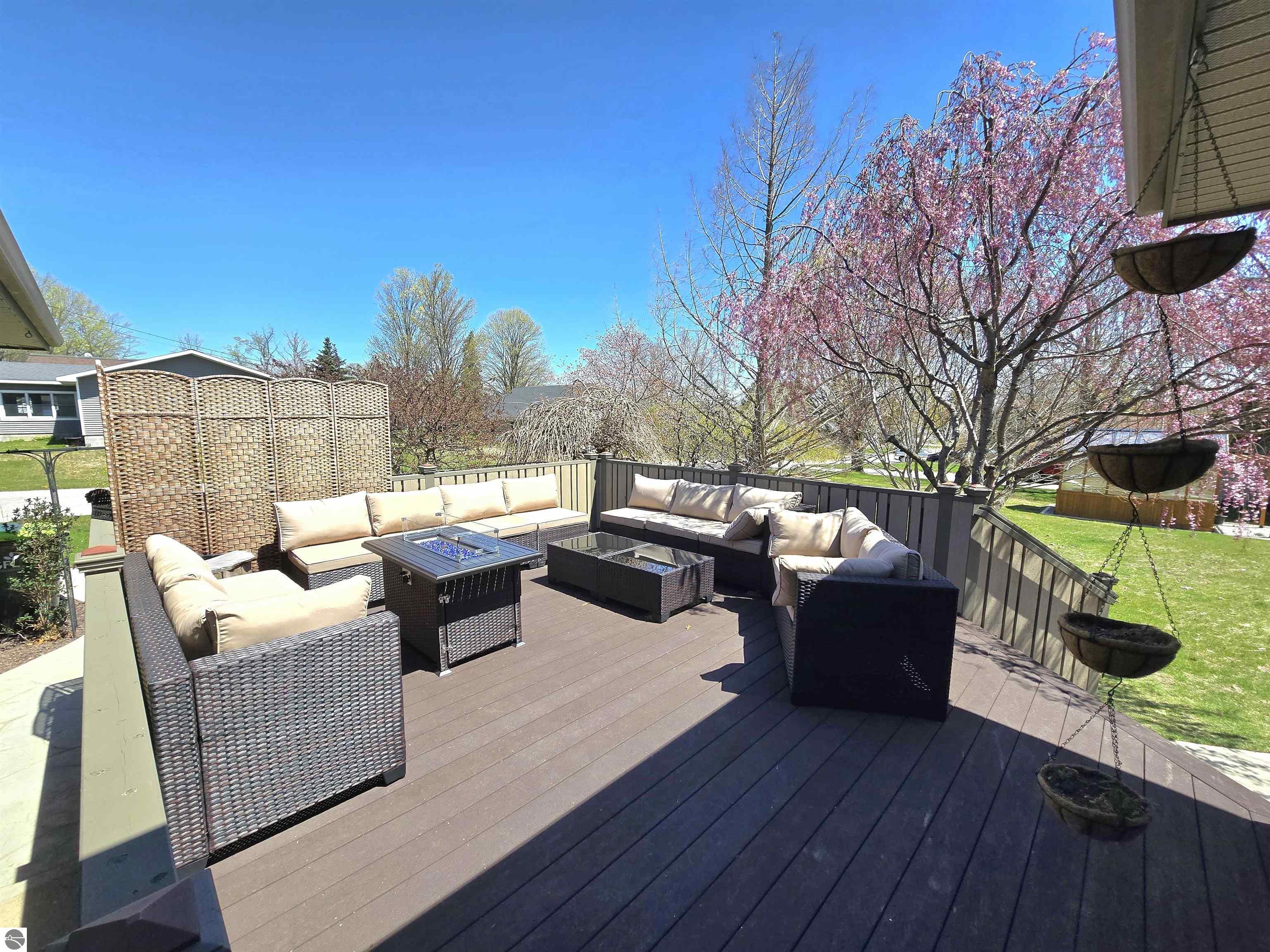 205 S Elm Street