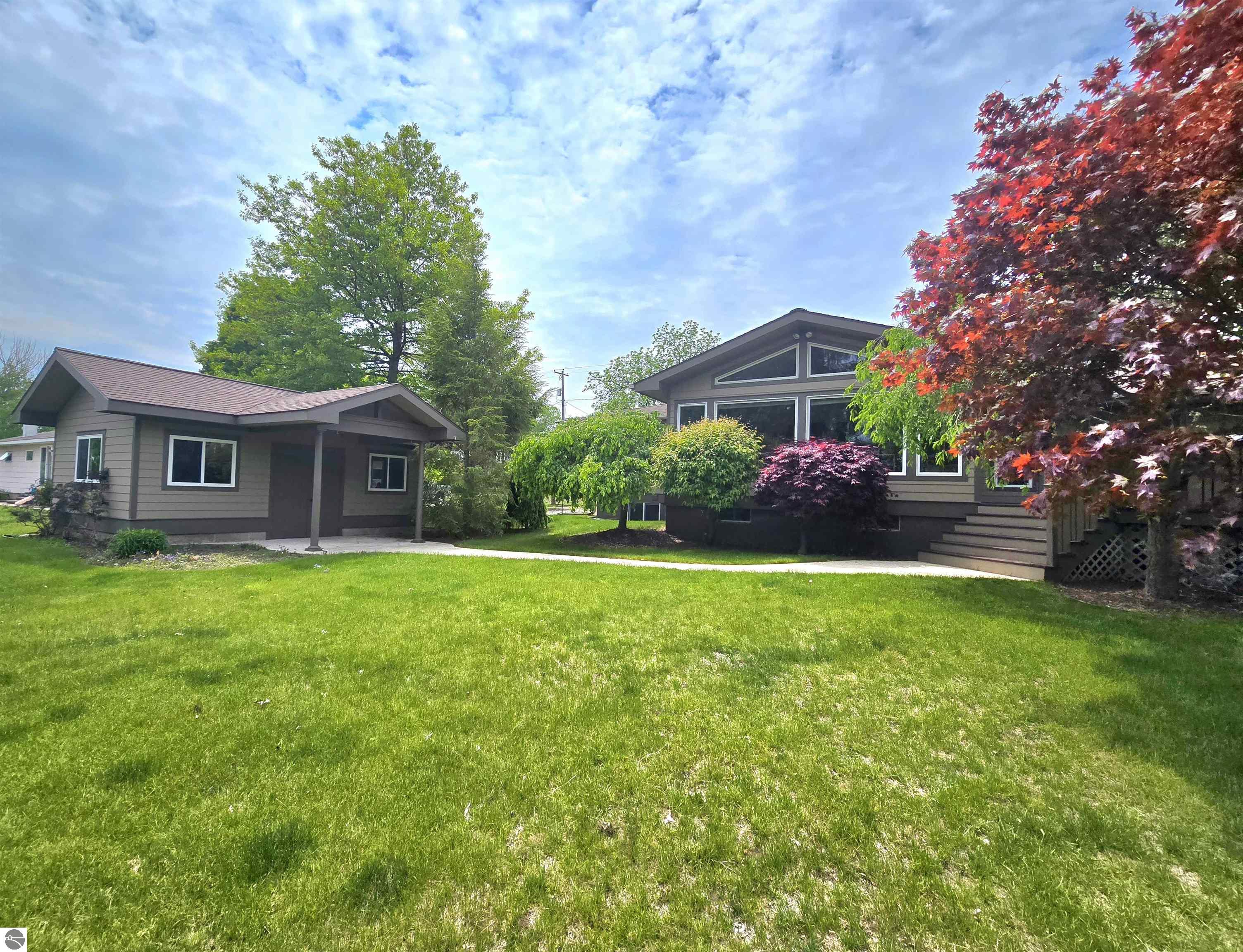 205 S Elm Street