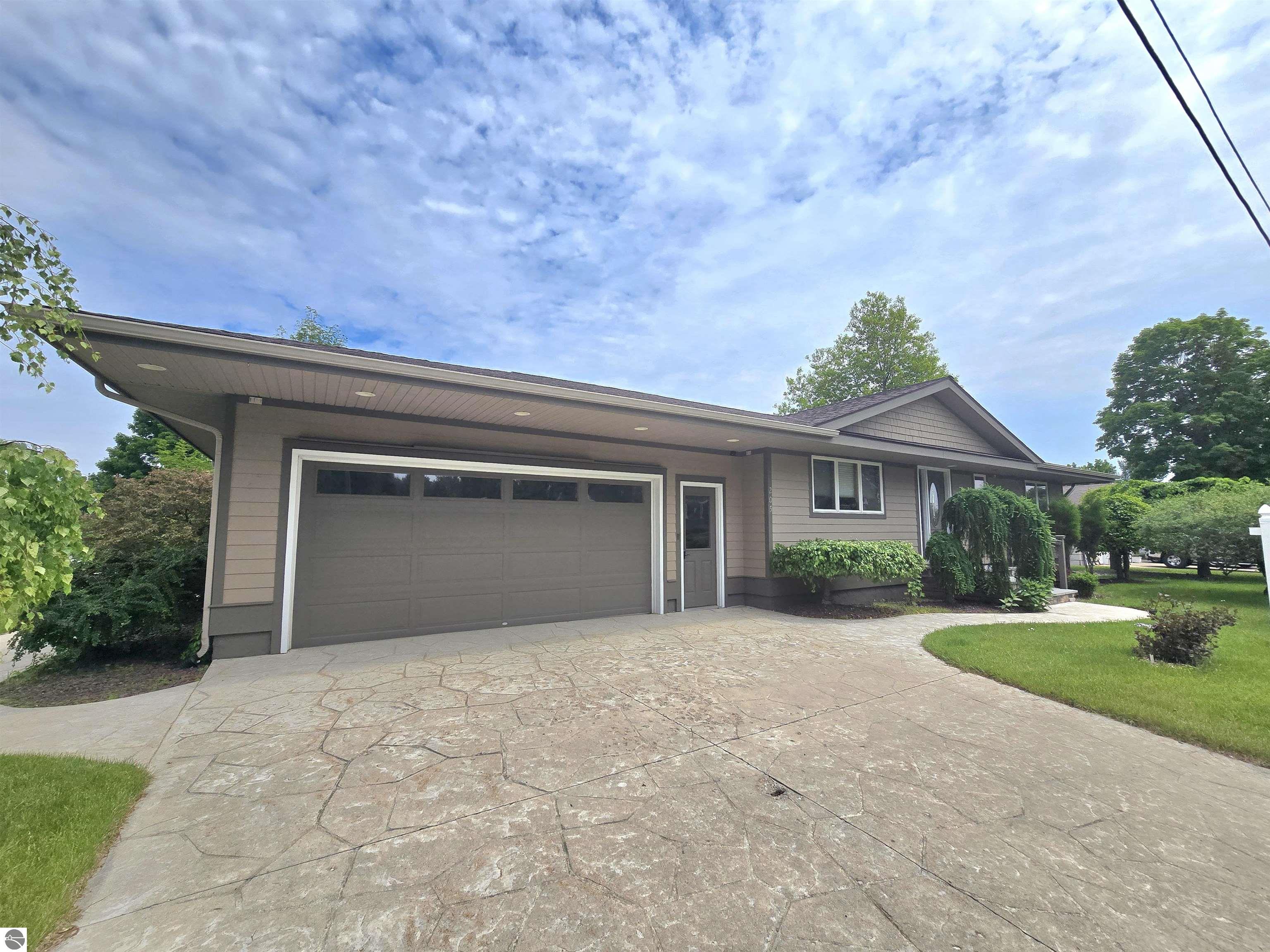 205 S Elm Street