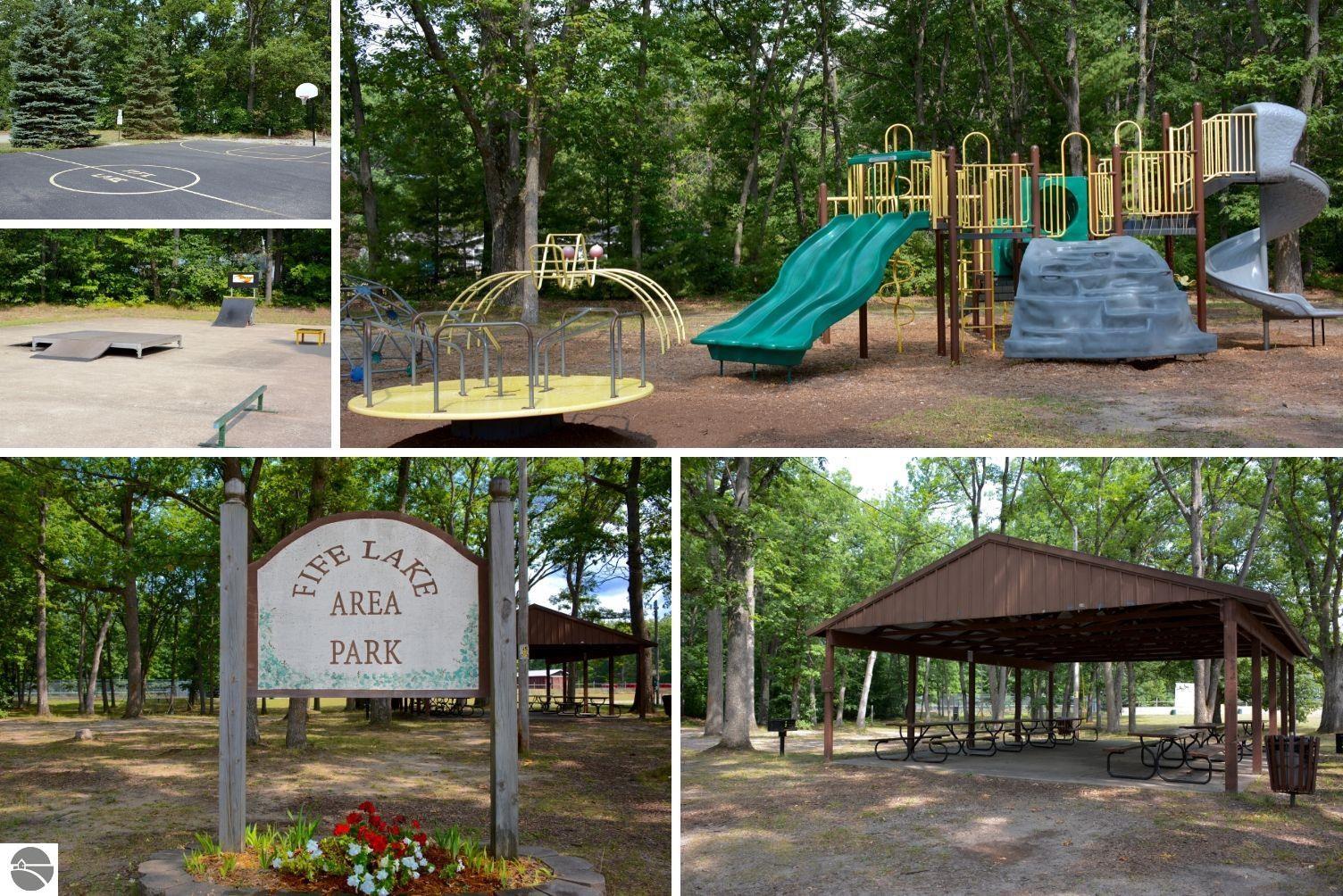 5271 US-131, SW