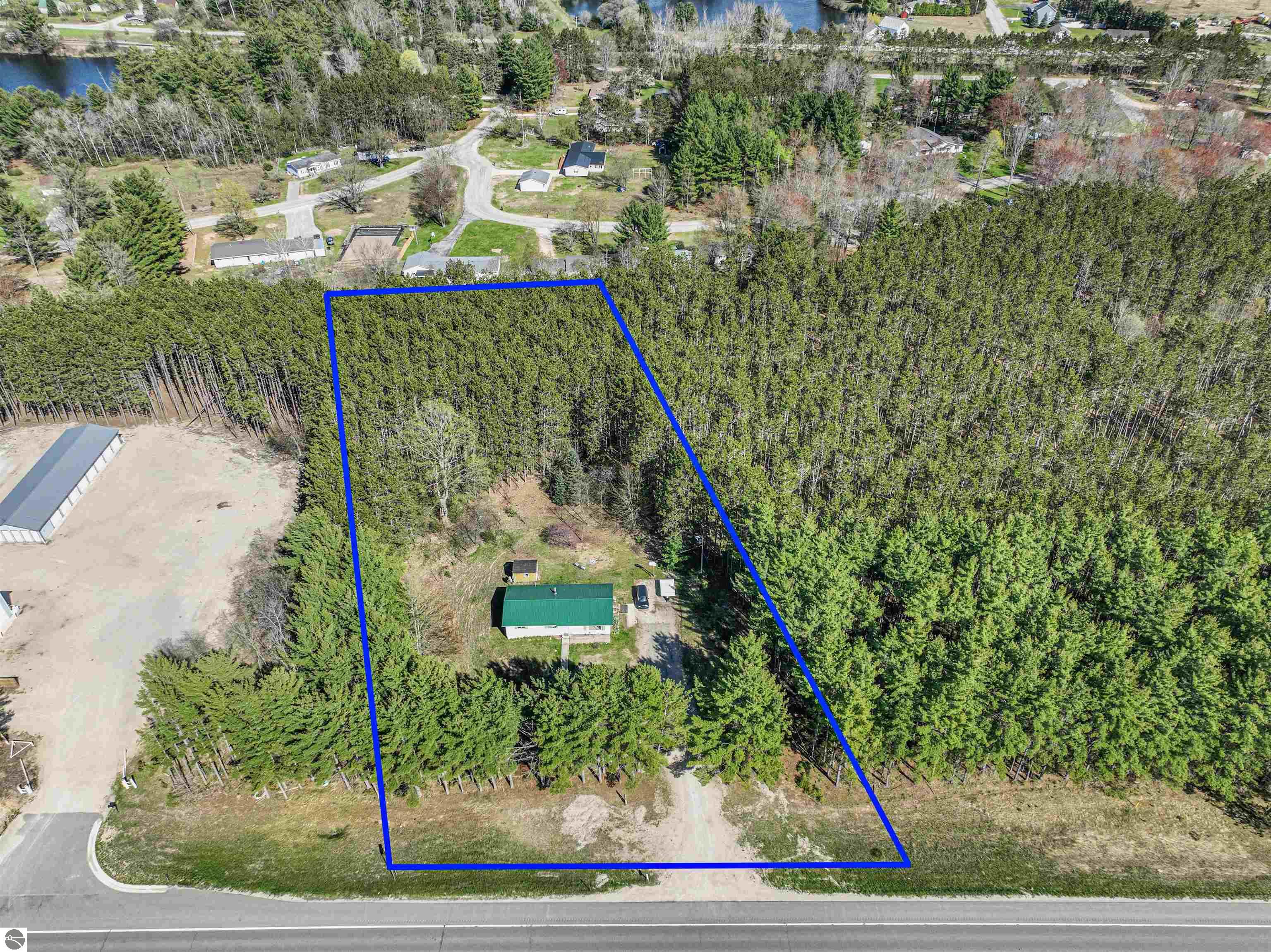 5271 US-131, SW