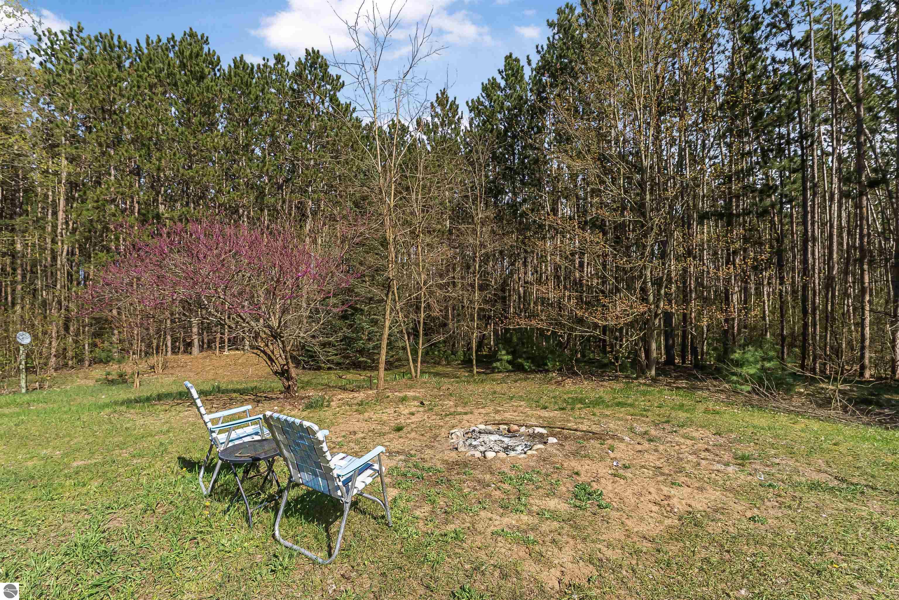 5271 US-131, SW