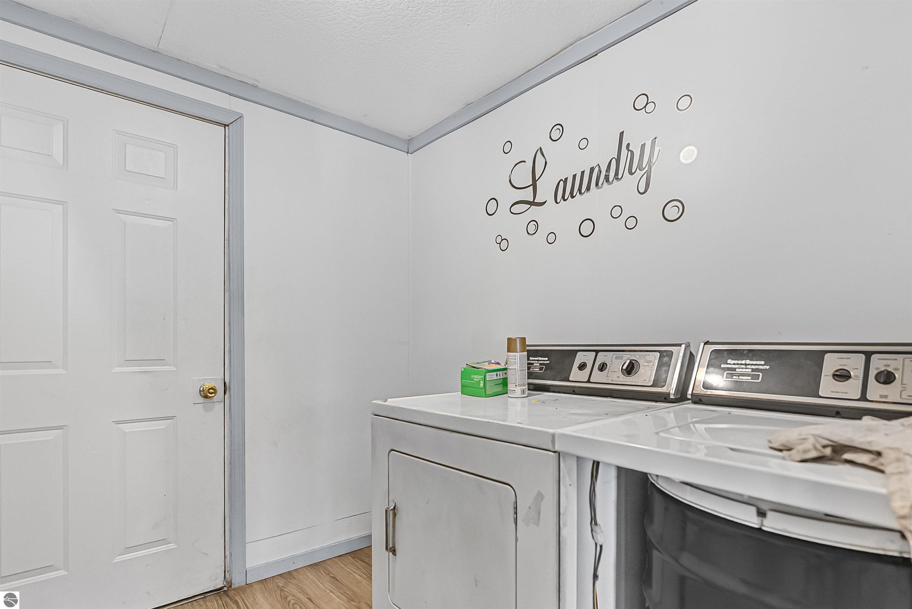 5271 US-131, SW