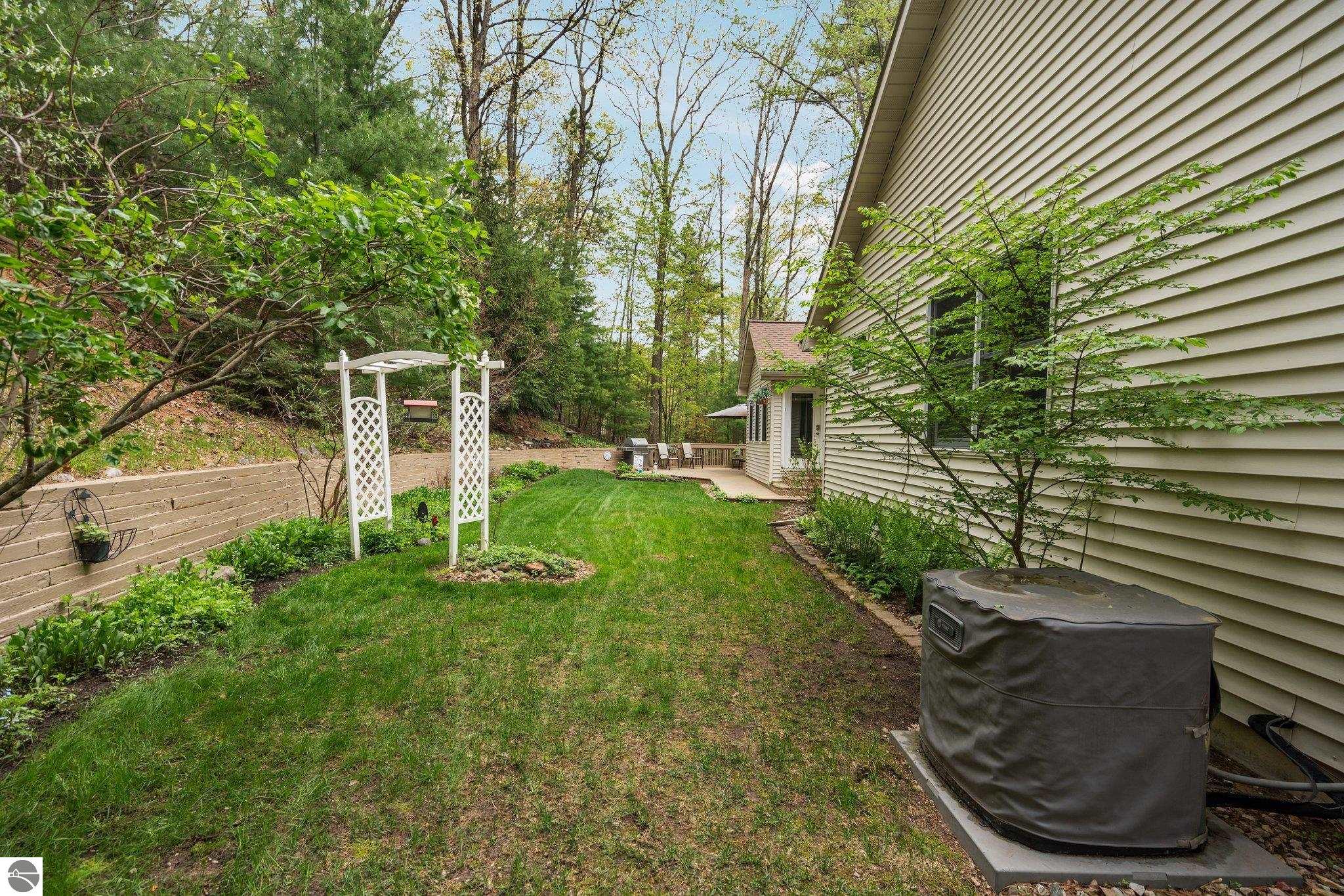 4611 Audubon Drive
