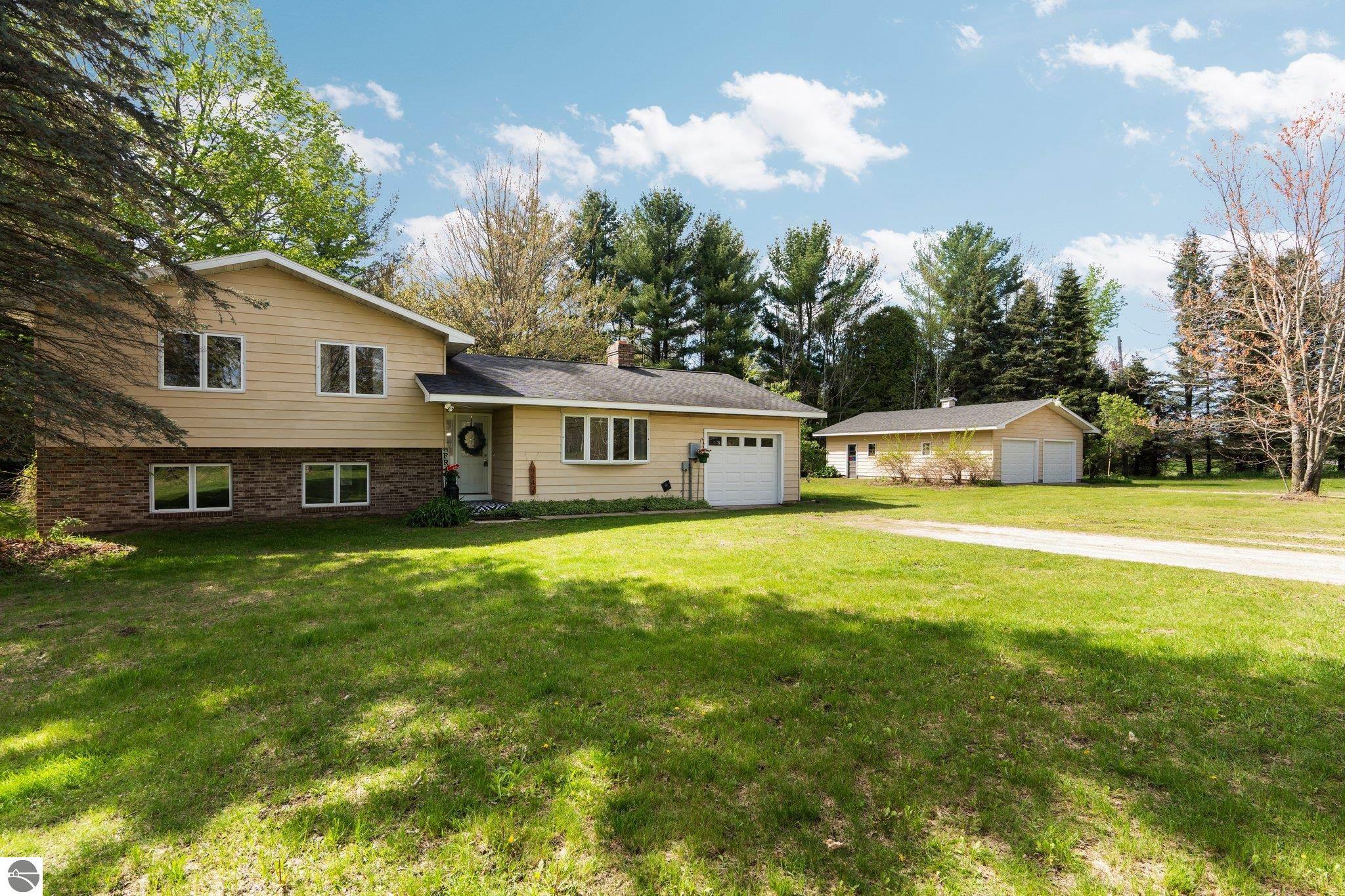 4542 Crofton Road, SW