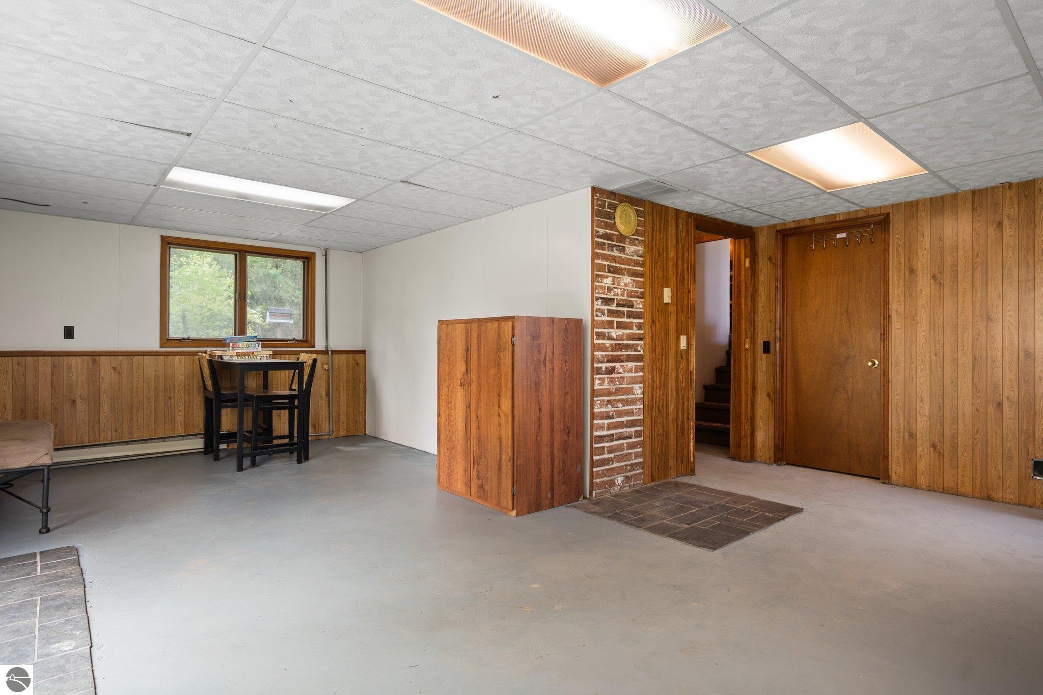 4542 Crofton Road, SW