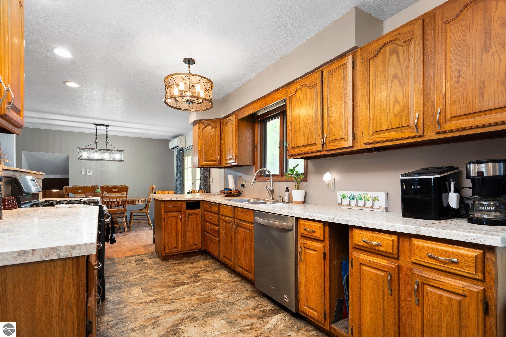 4542 Crofton Road, SW