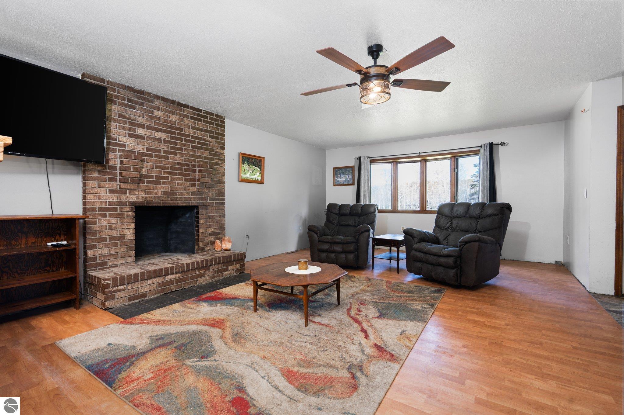 4542 Crofton Road, SW
