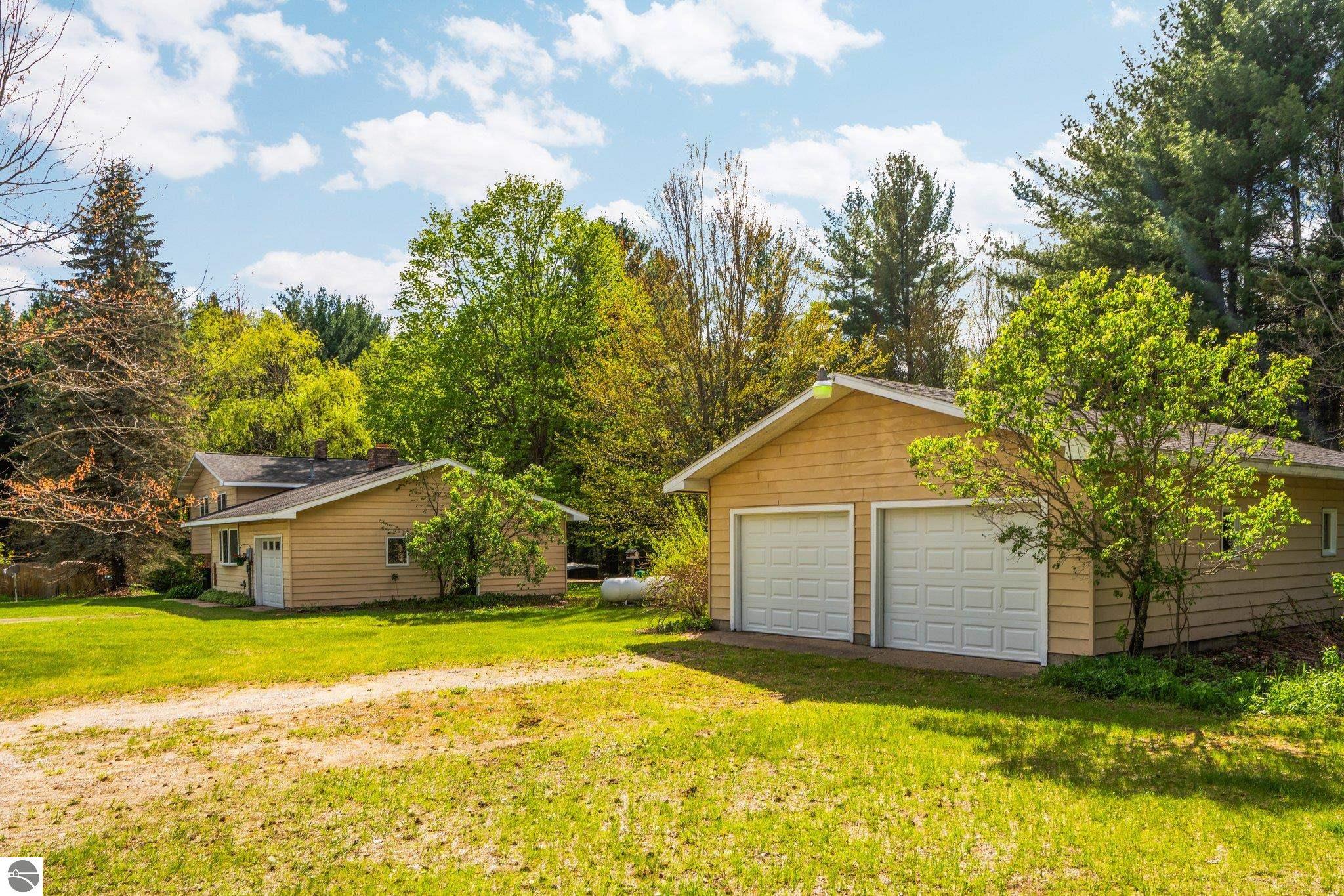 4542 Crofton Road, SW