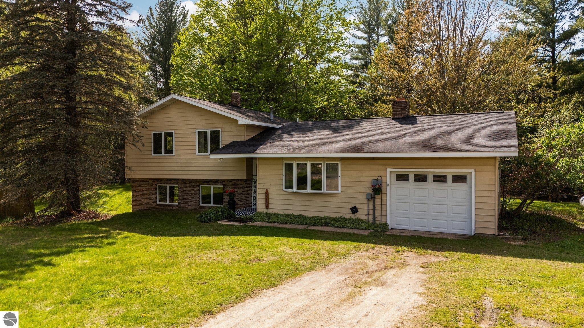 4542 Crofton Road, SW