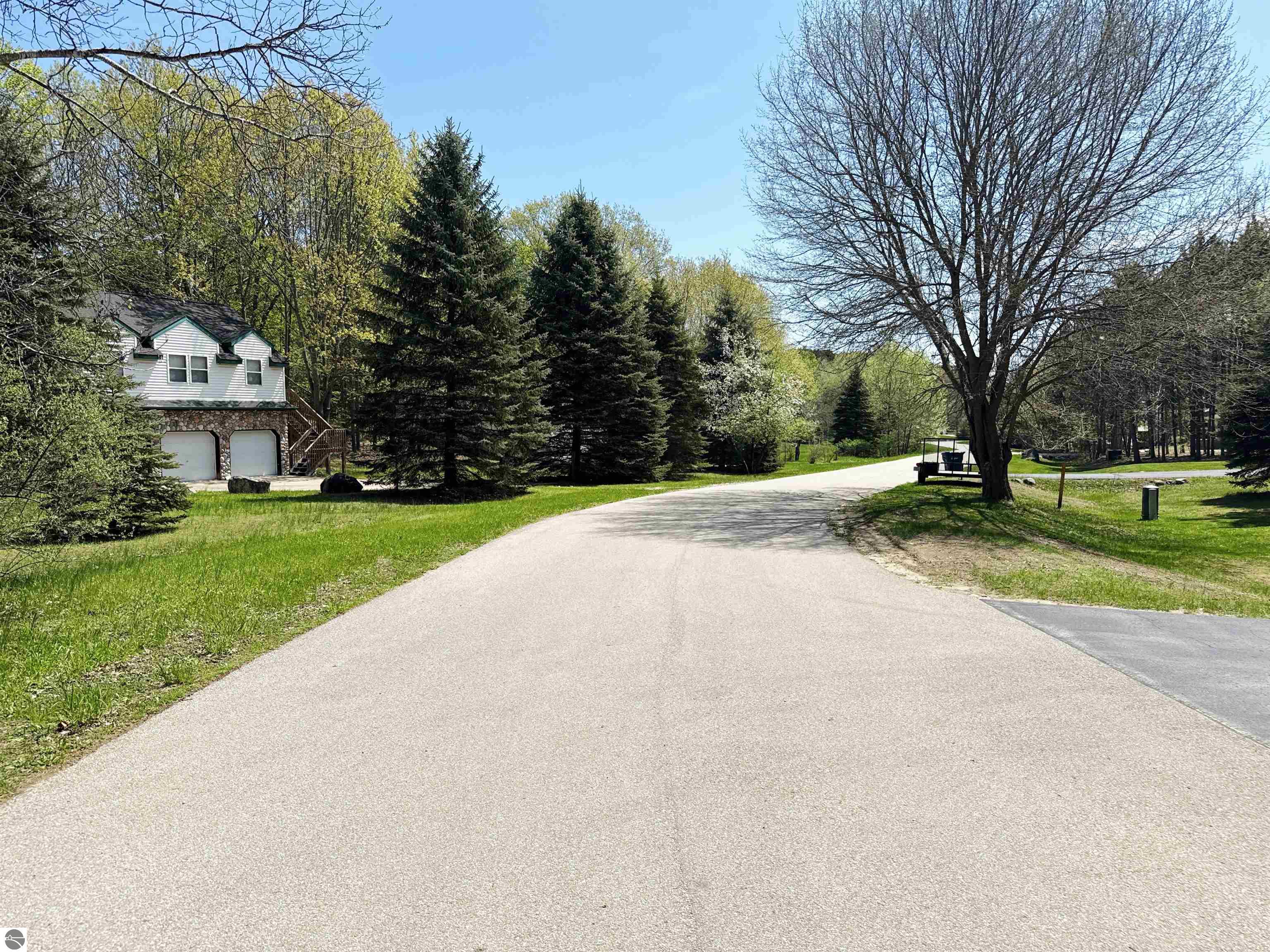 12149 Cabin Lane