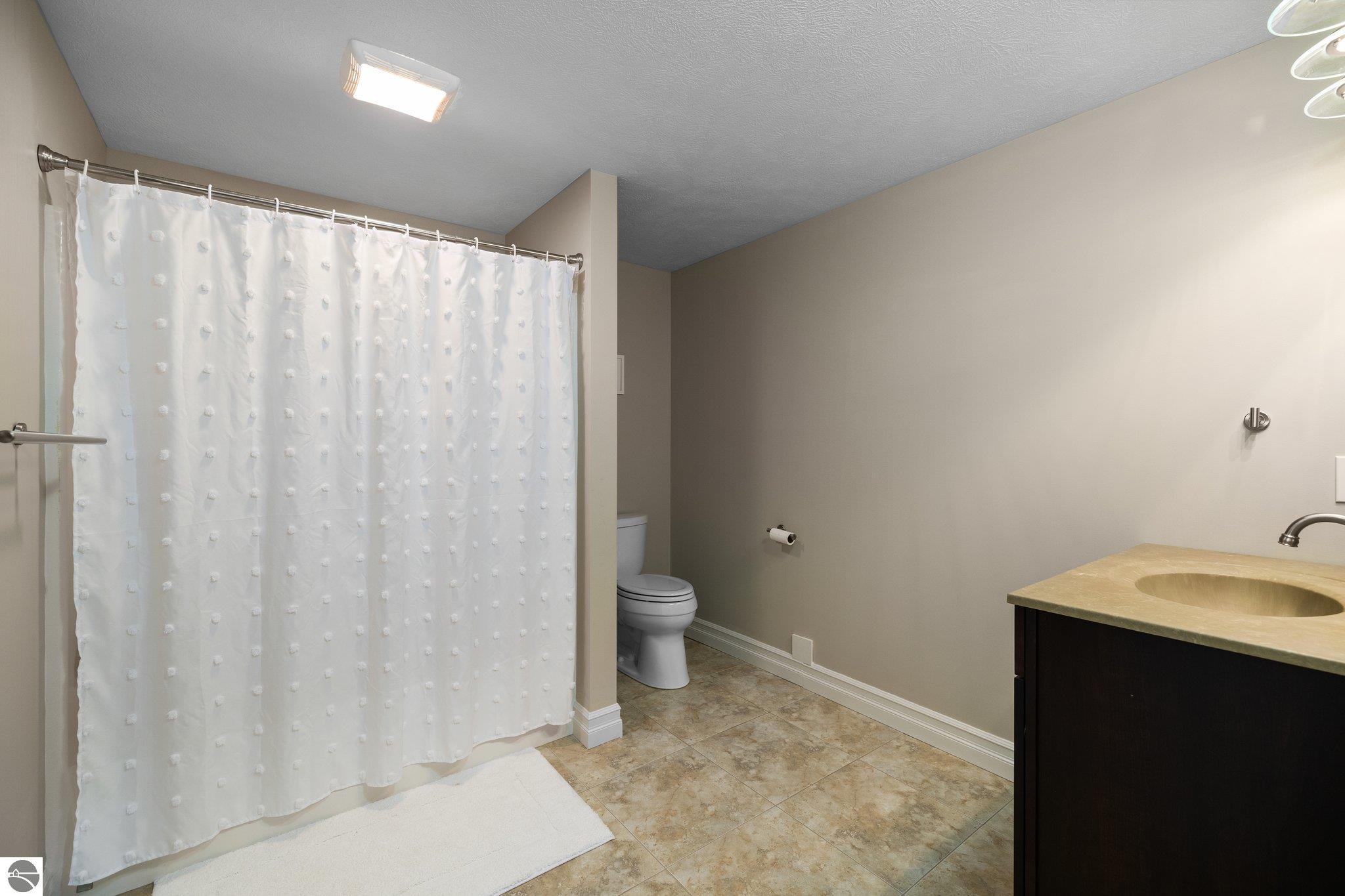 215 S Elmwood