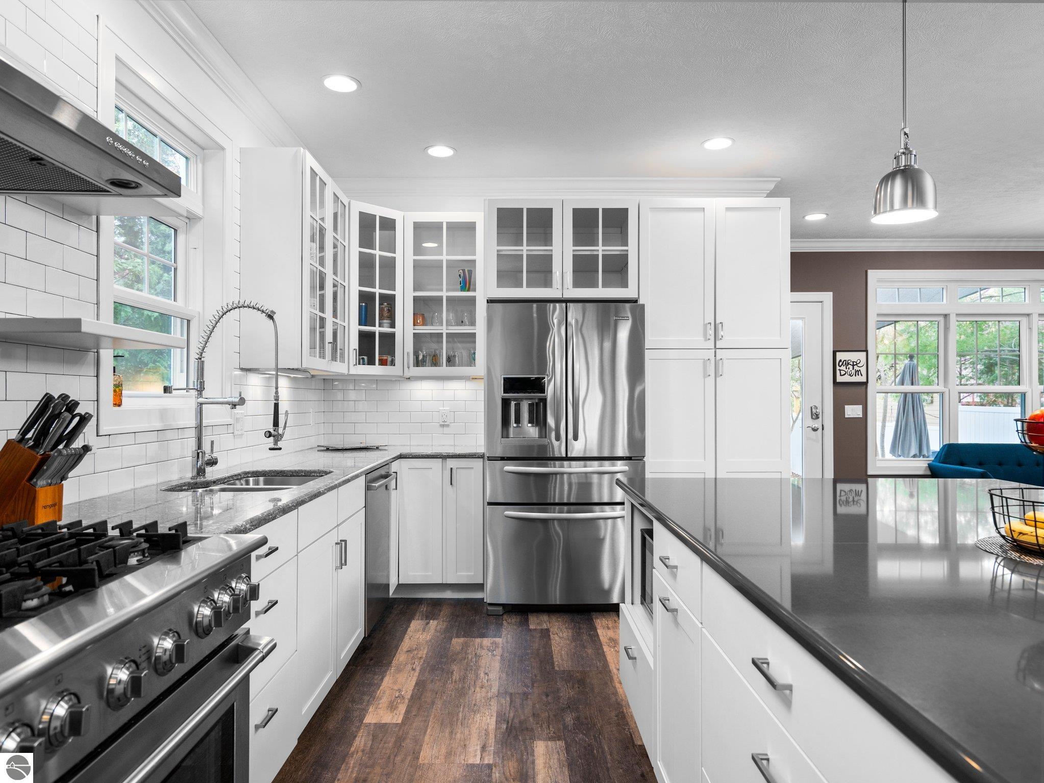 215 S Elmwood
