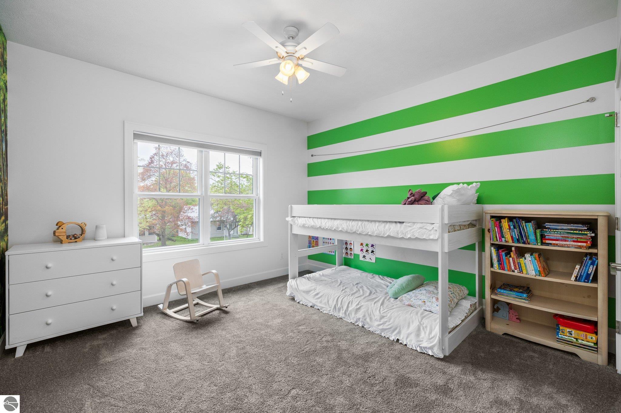 215 S Elmwood