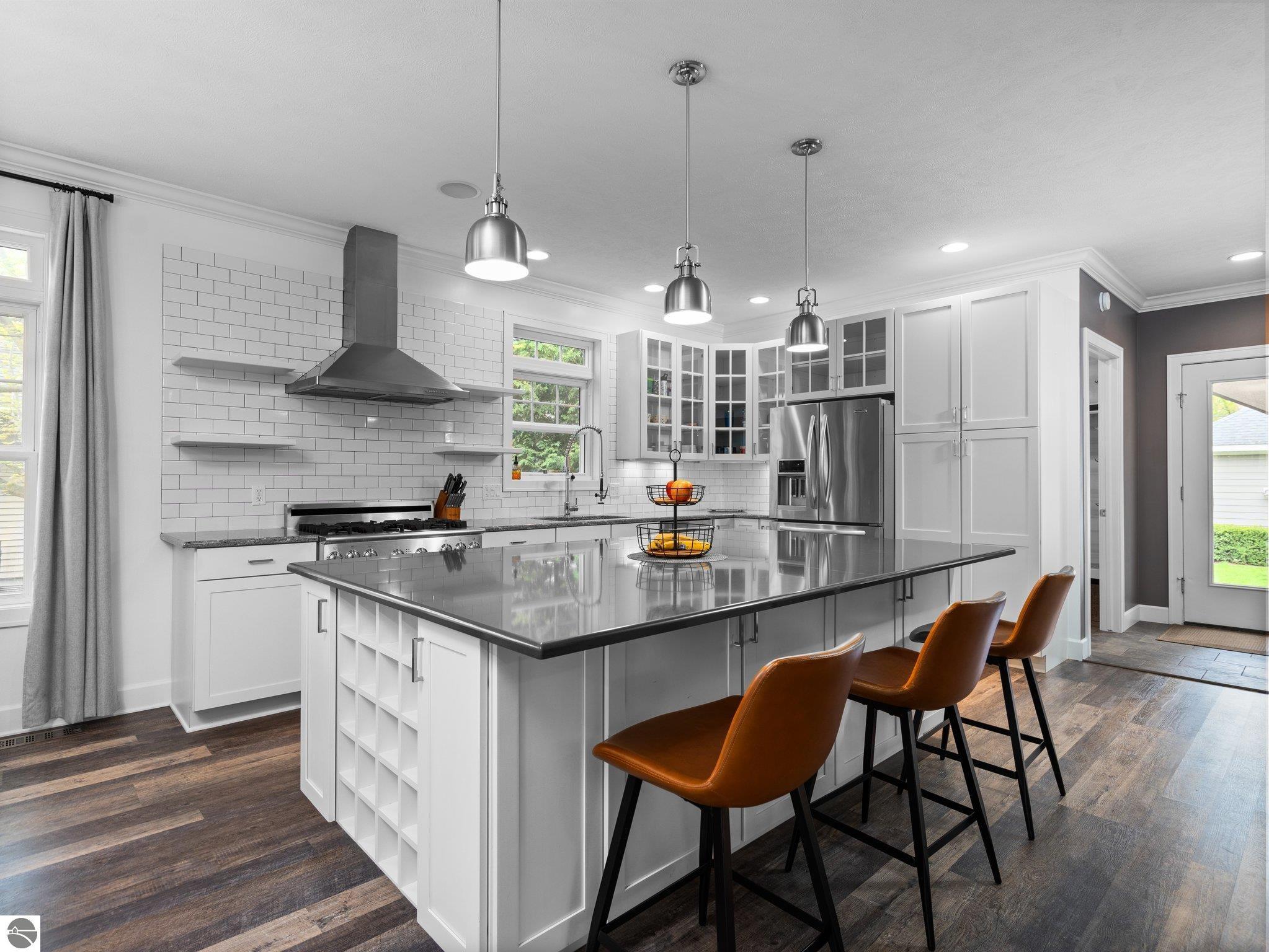 215 S Elmwood