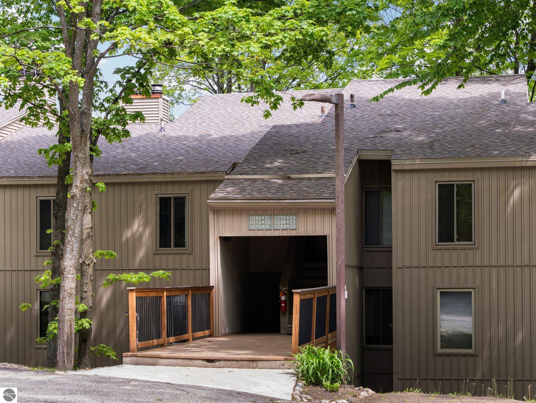 11276 S Cottonwood Drive