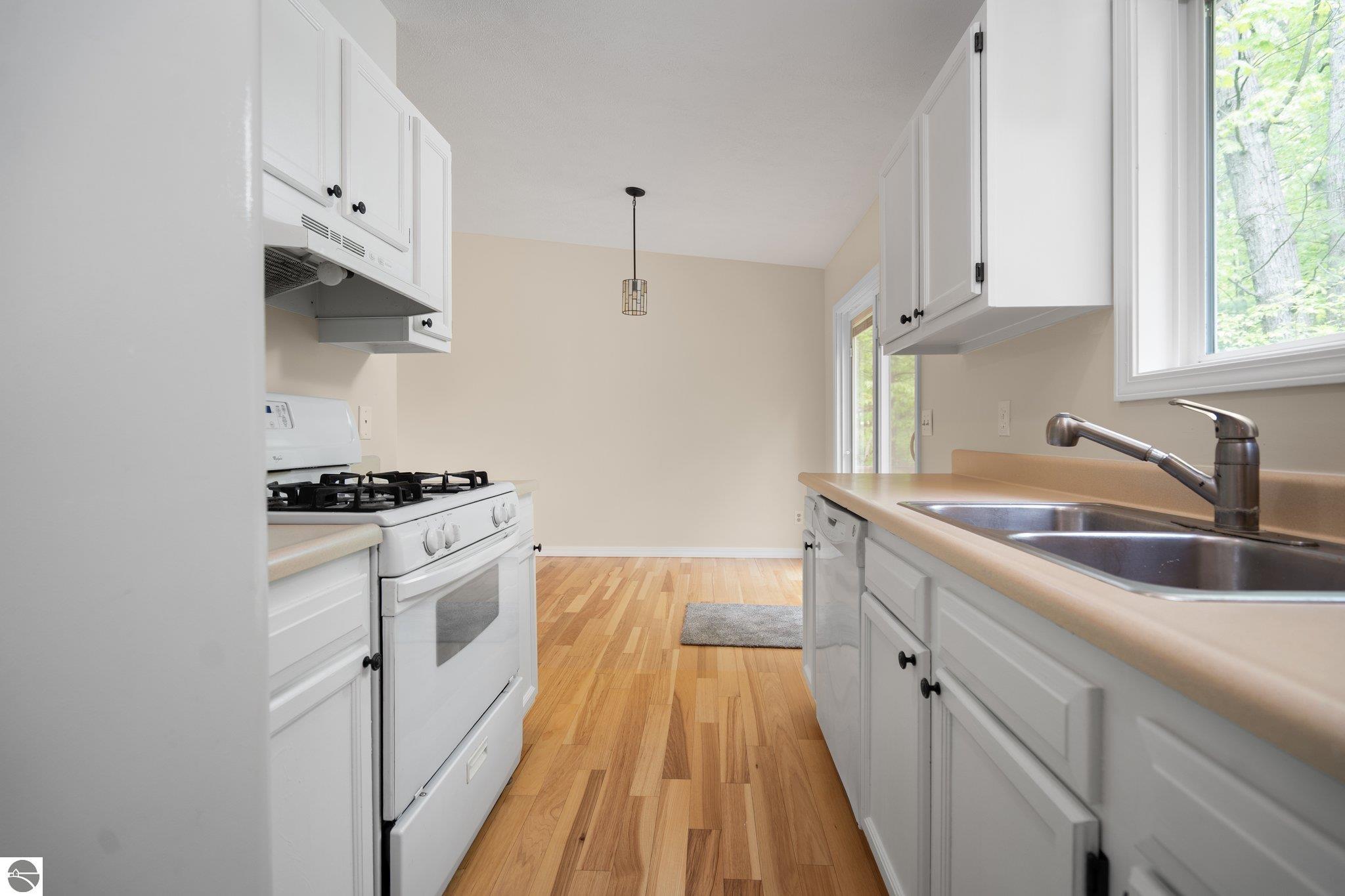 18864 Lakewood Circle