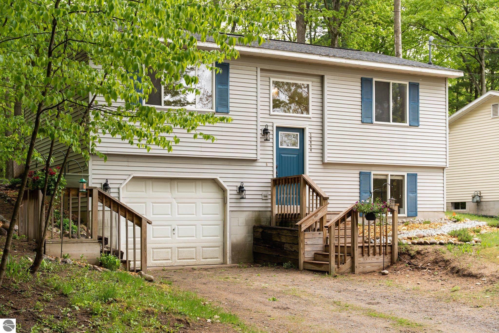 18864 Lakewood Circle