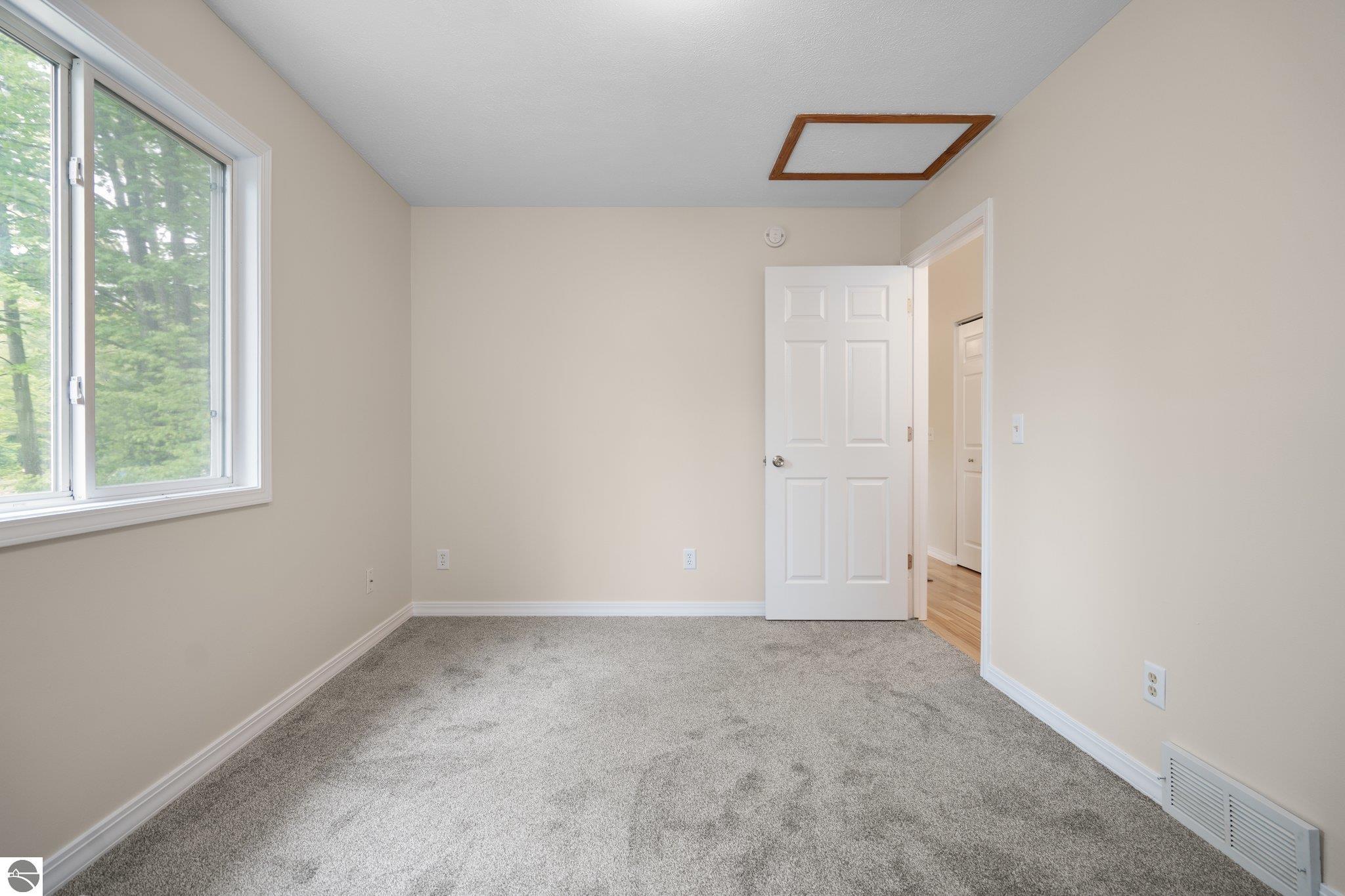 18864 Lakewood Circle