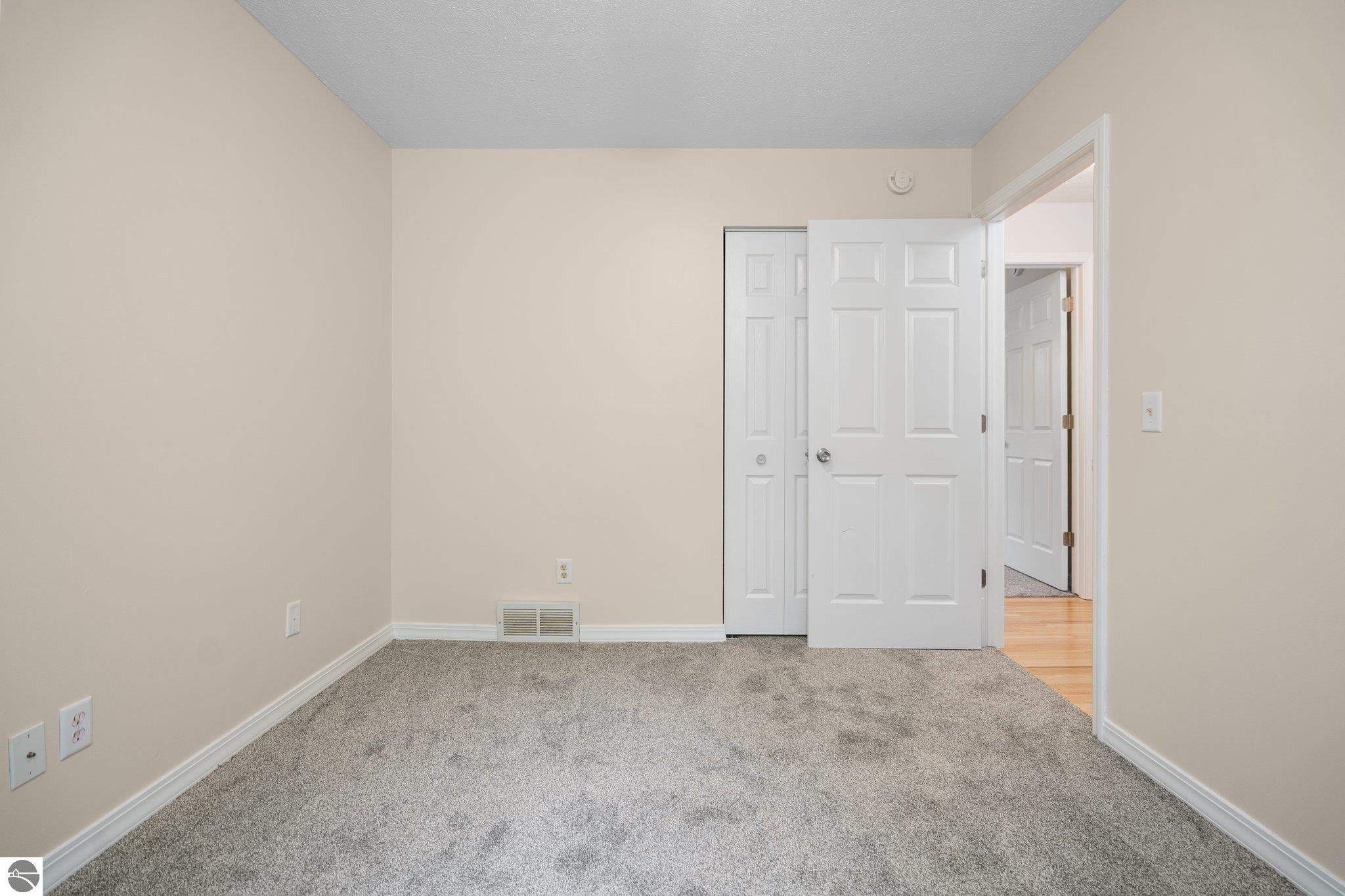 18864 Lakewood Circle