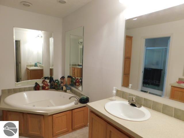 11720 Loch Alpine