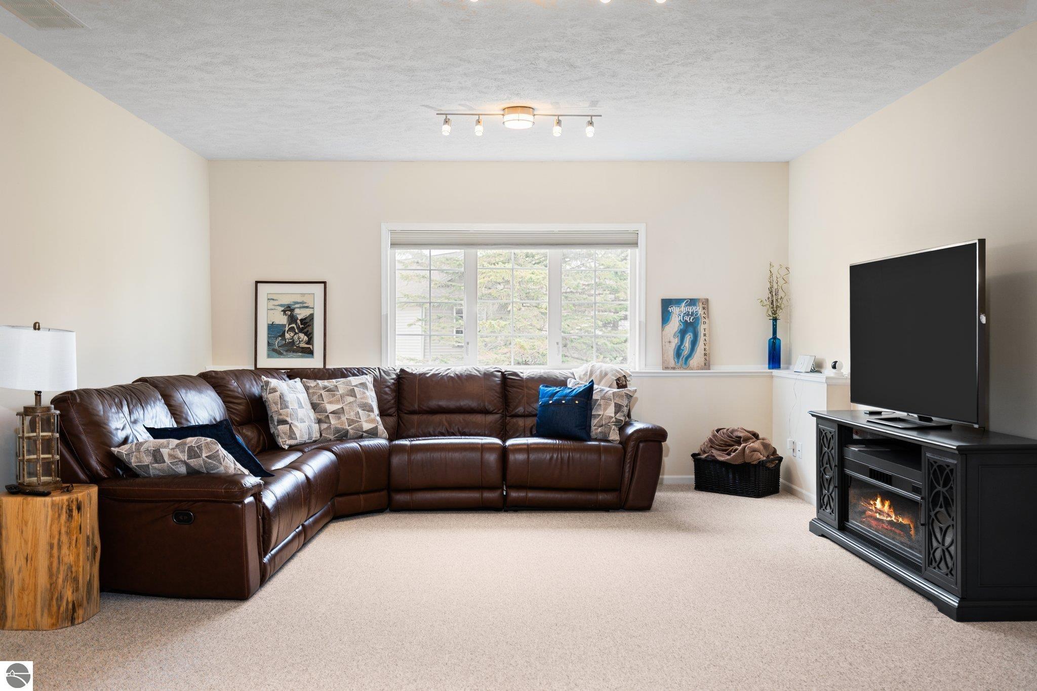 12033 S Elk Run Drive