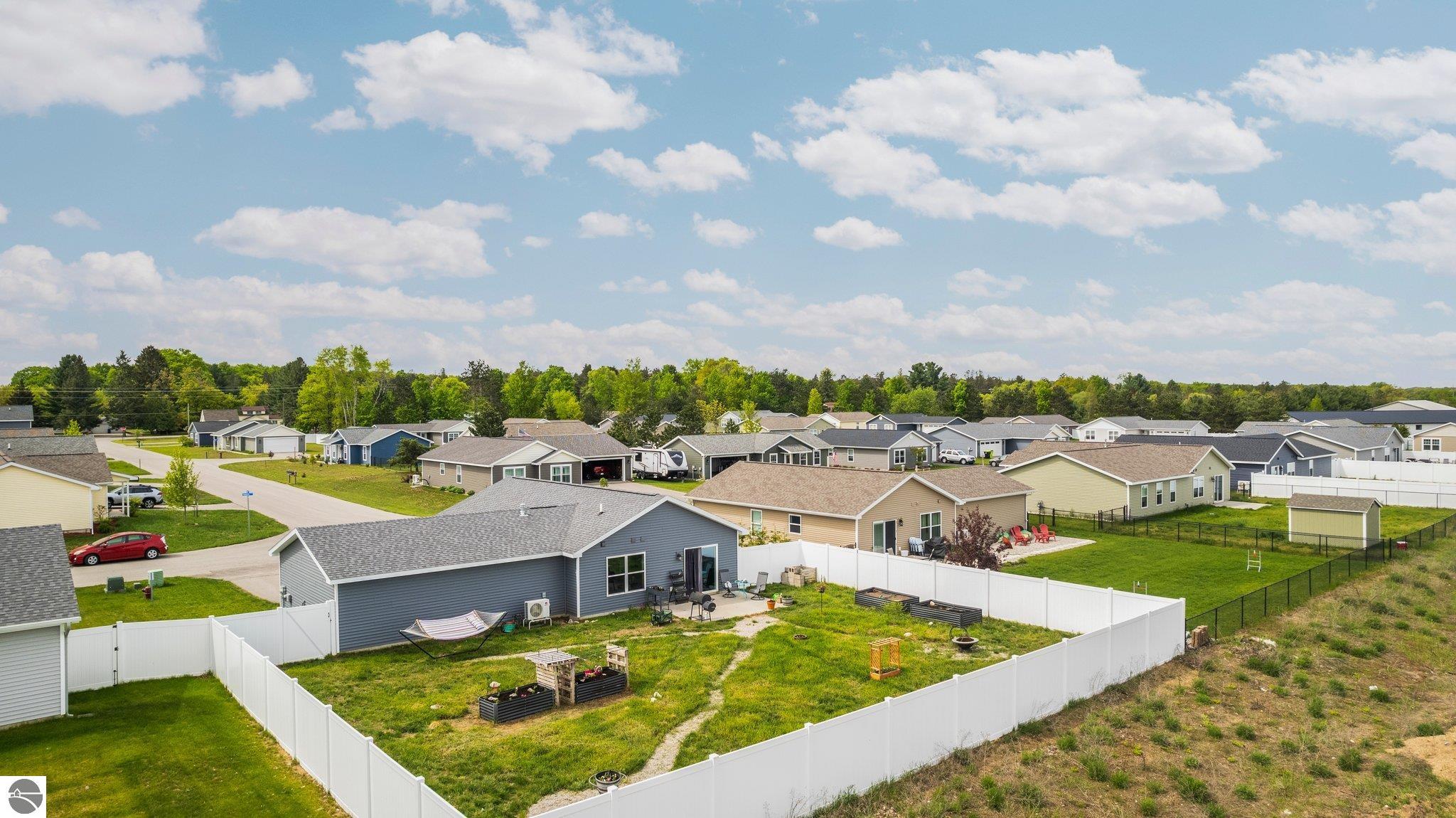 3632 Tanager Drive