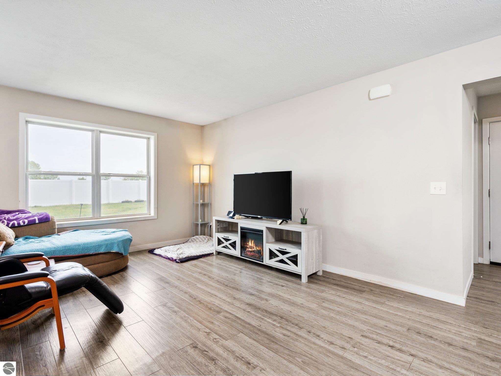 3632 Tanager Drive