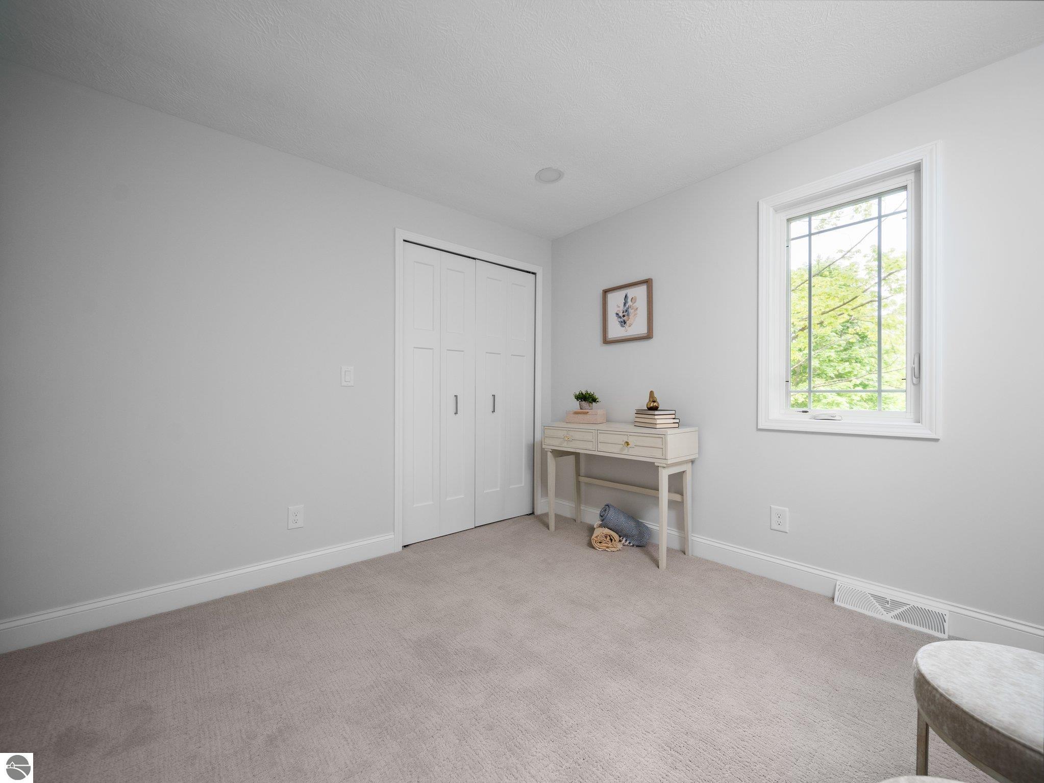 107 Hillcrest Court