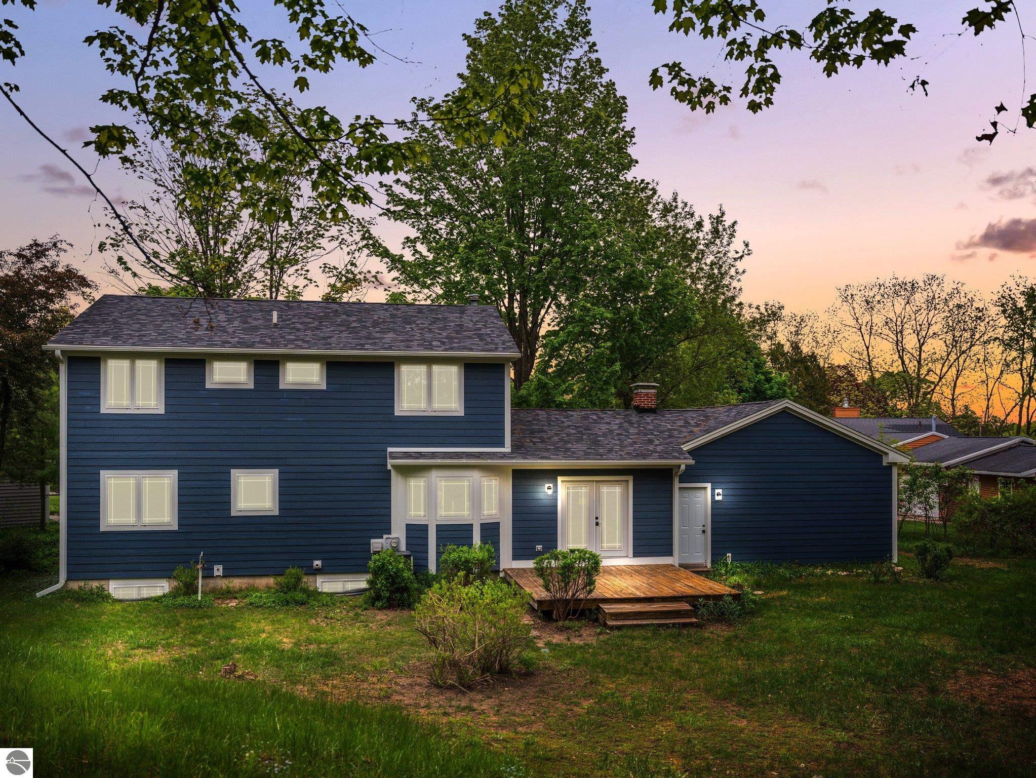 107 Hillcrest Court