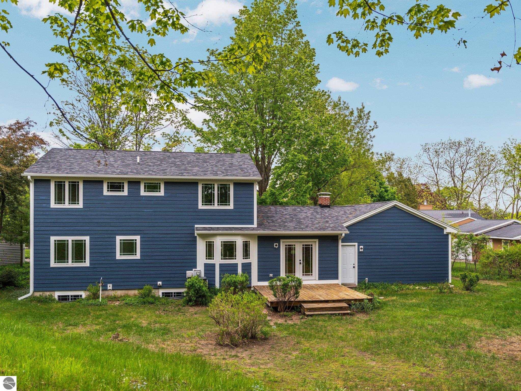 107 Hillcrest Court