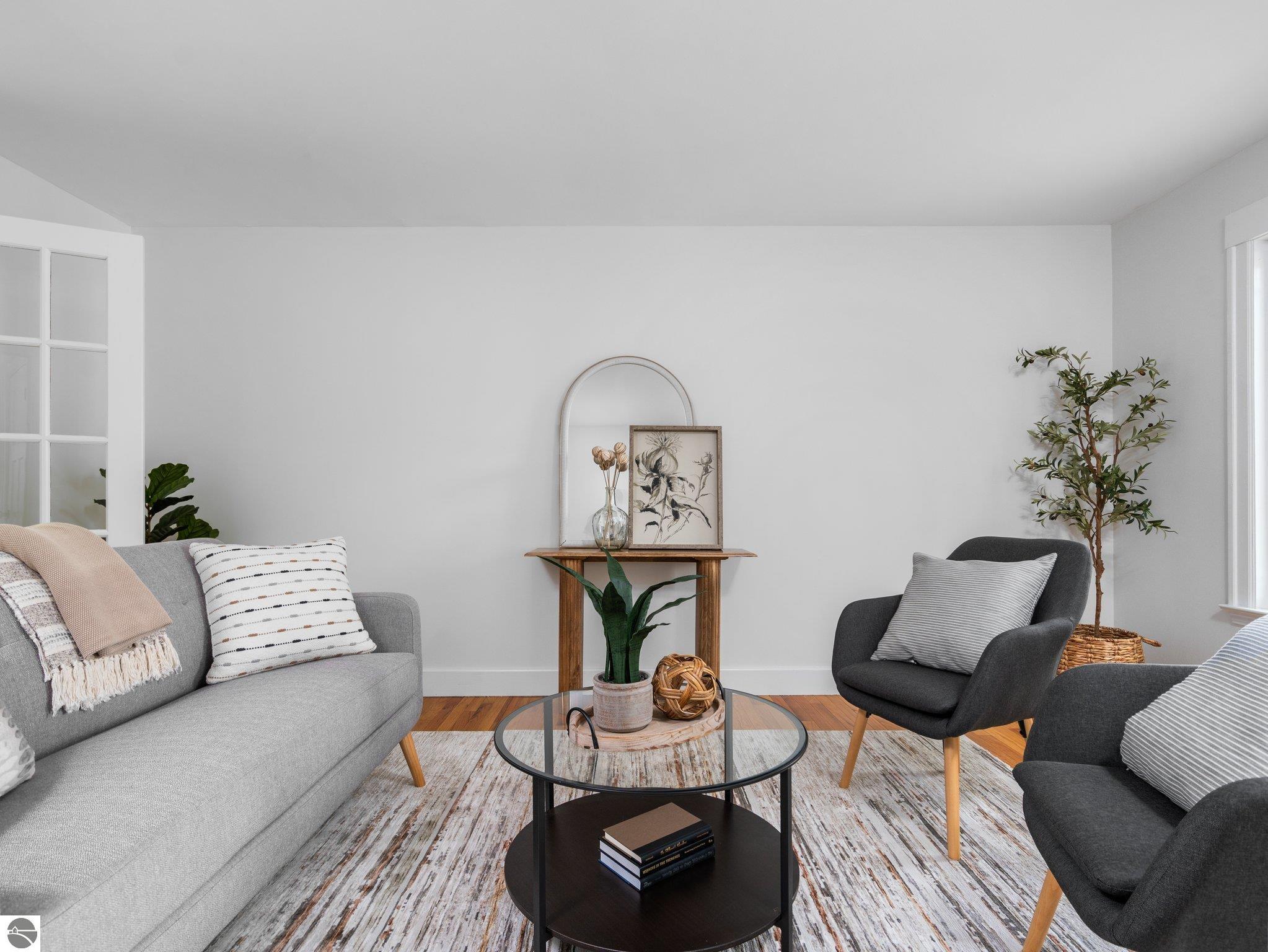 107 Hillcrest Court