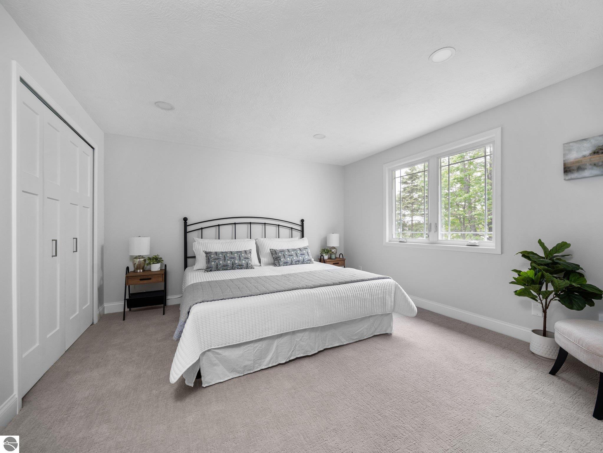 107 Hillcrest Court
