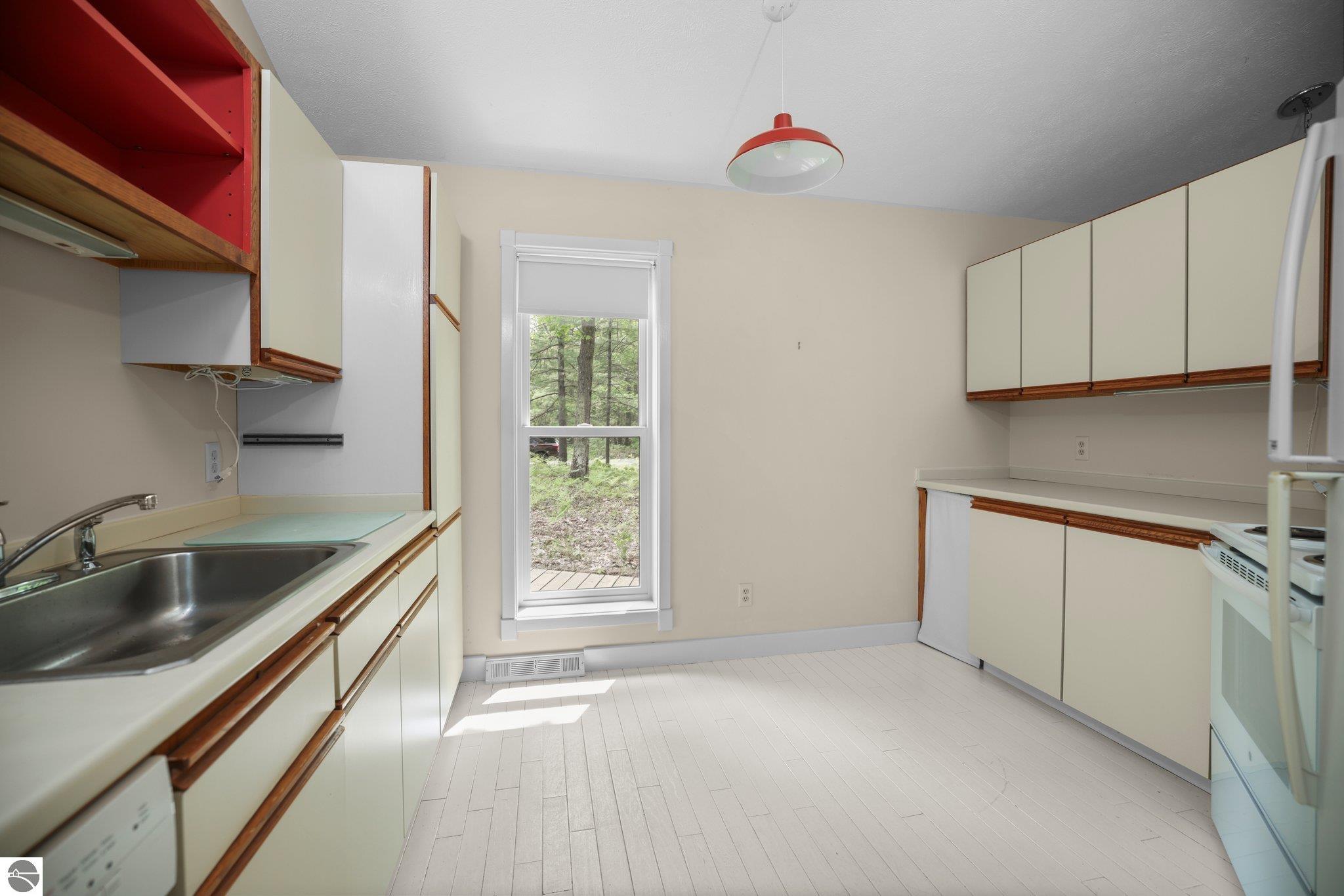 1631 Melody Lane