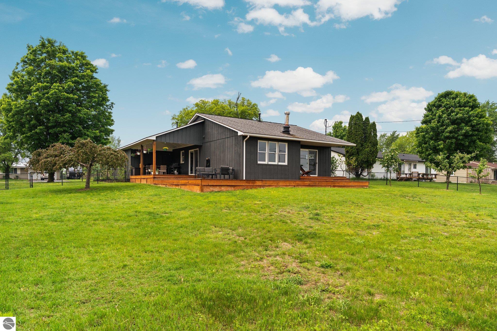 883 Valley View Drive