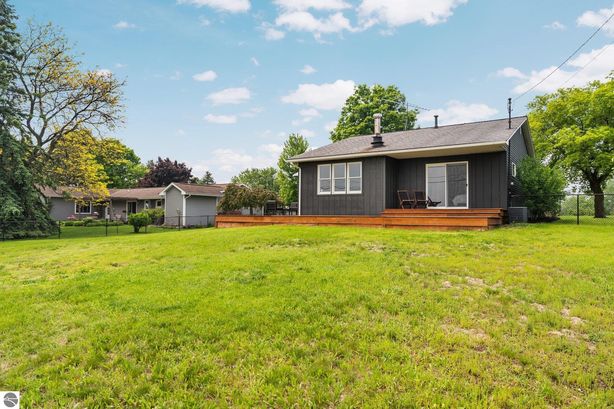883 Valley View Drive