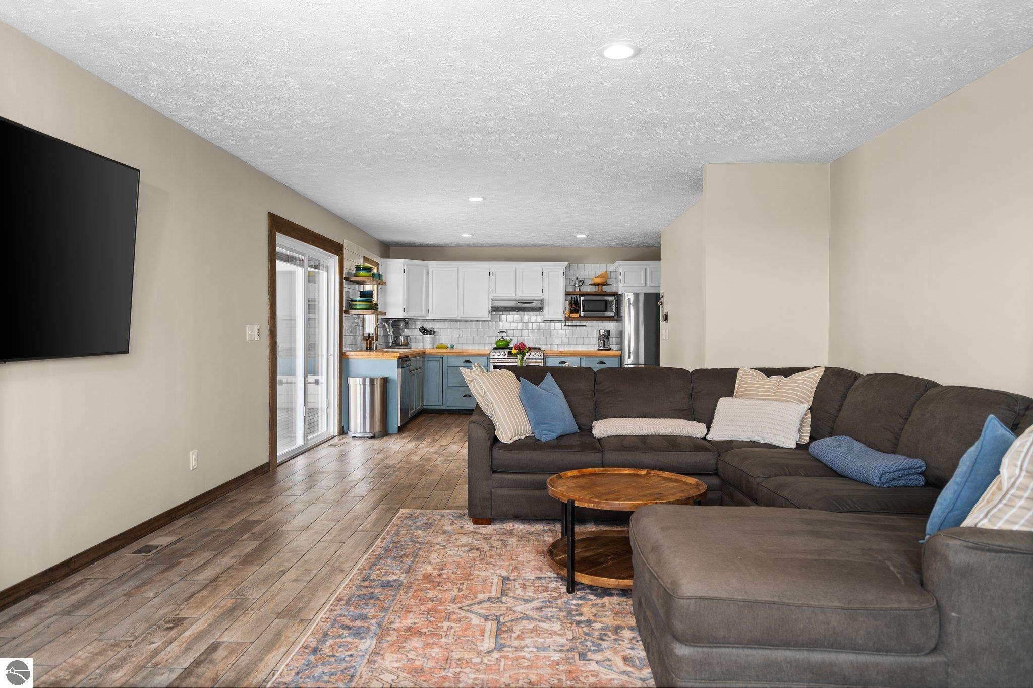 883 Valley View Drive