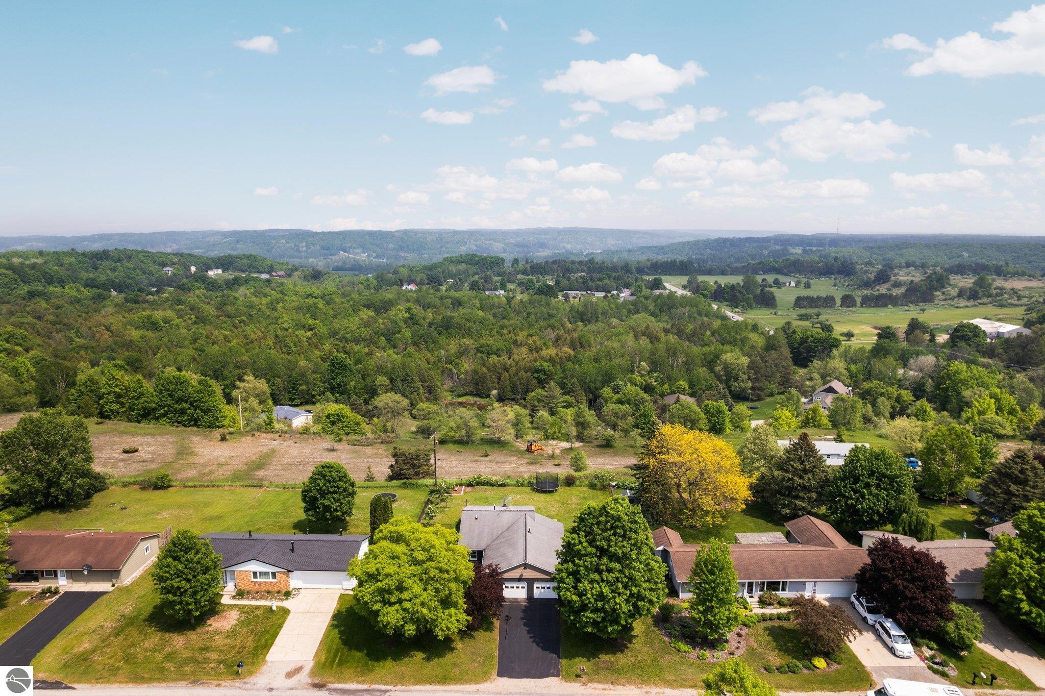 883 Valley View Drive