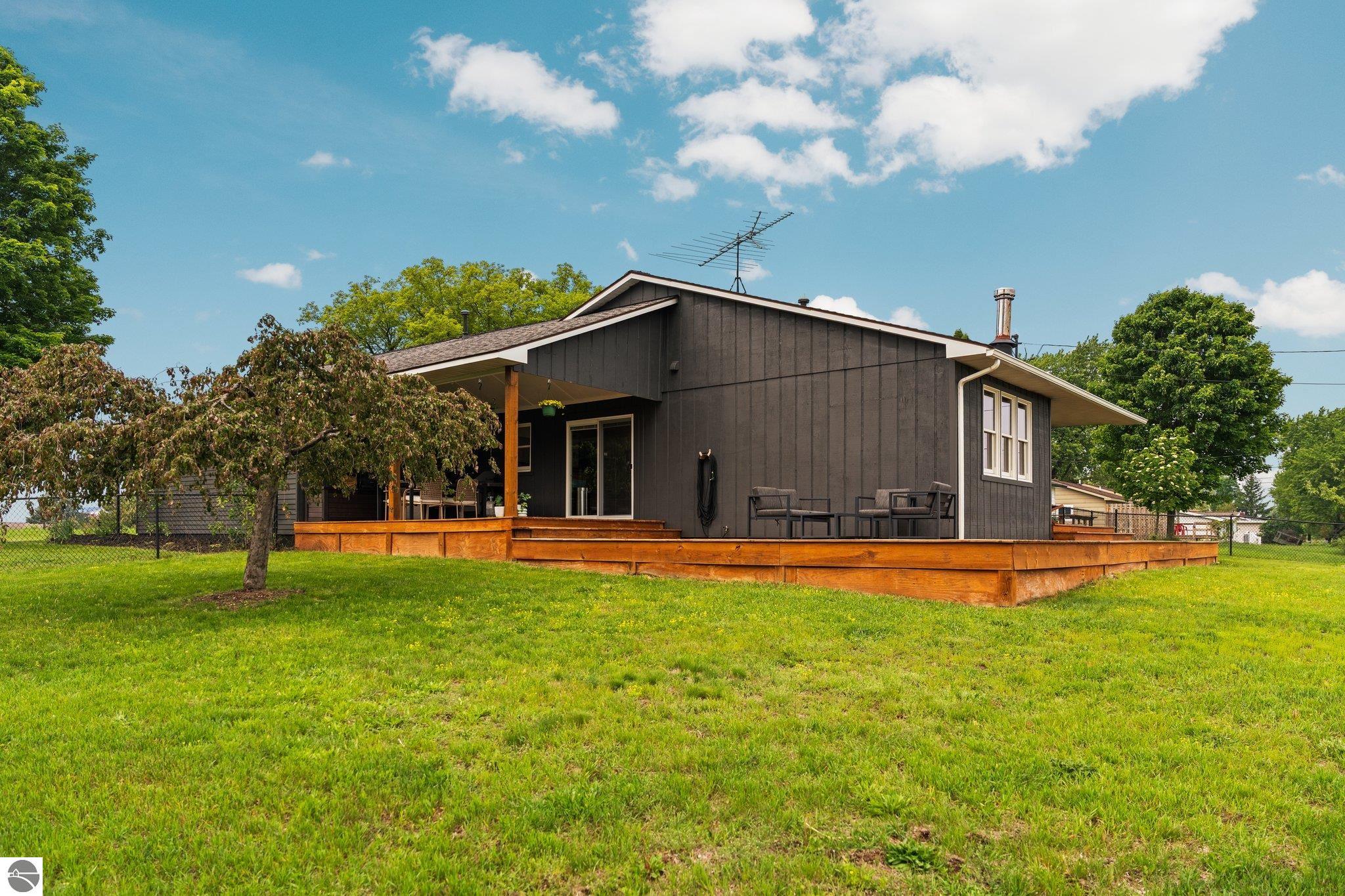 883 Valley View Drive