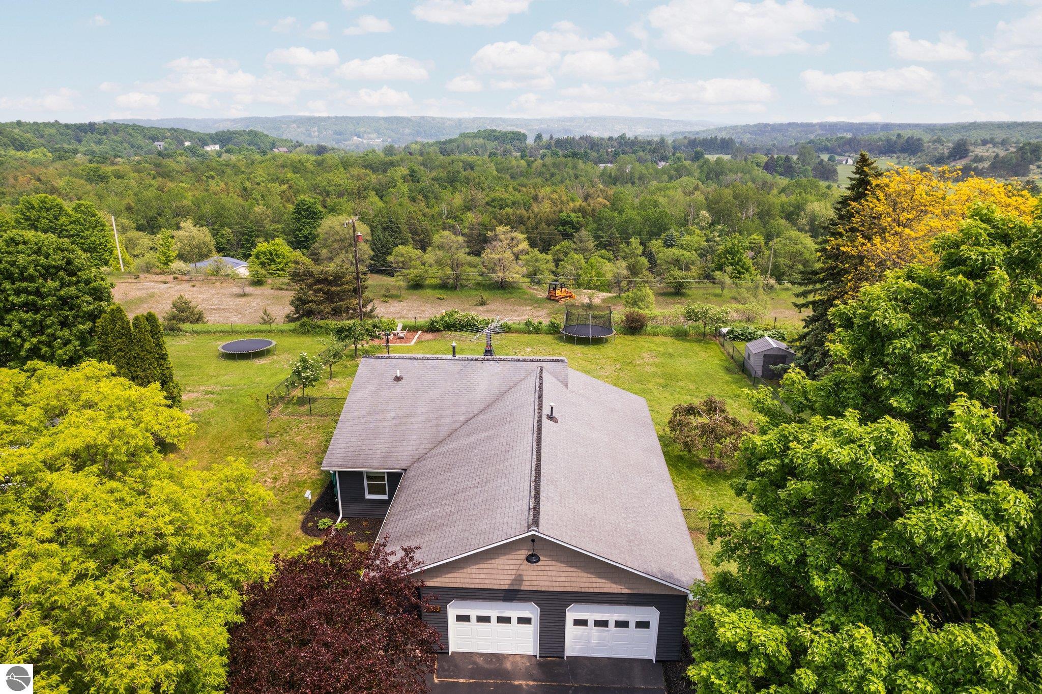 883 Valley View Drive