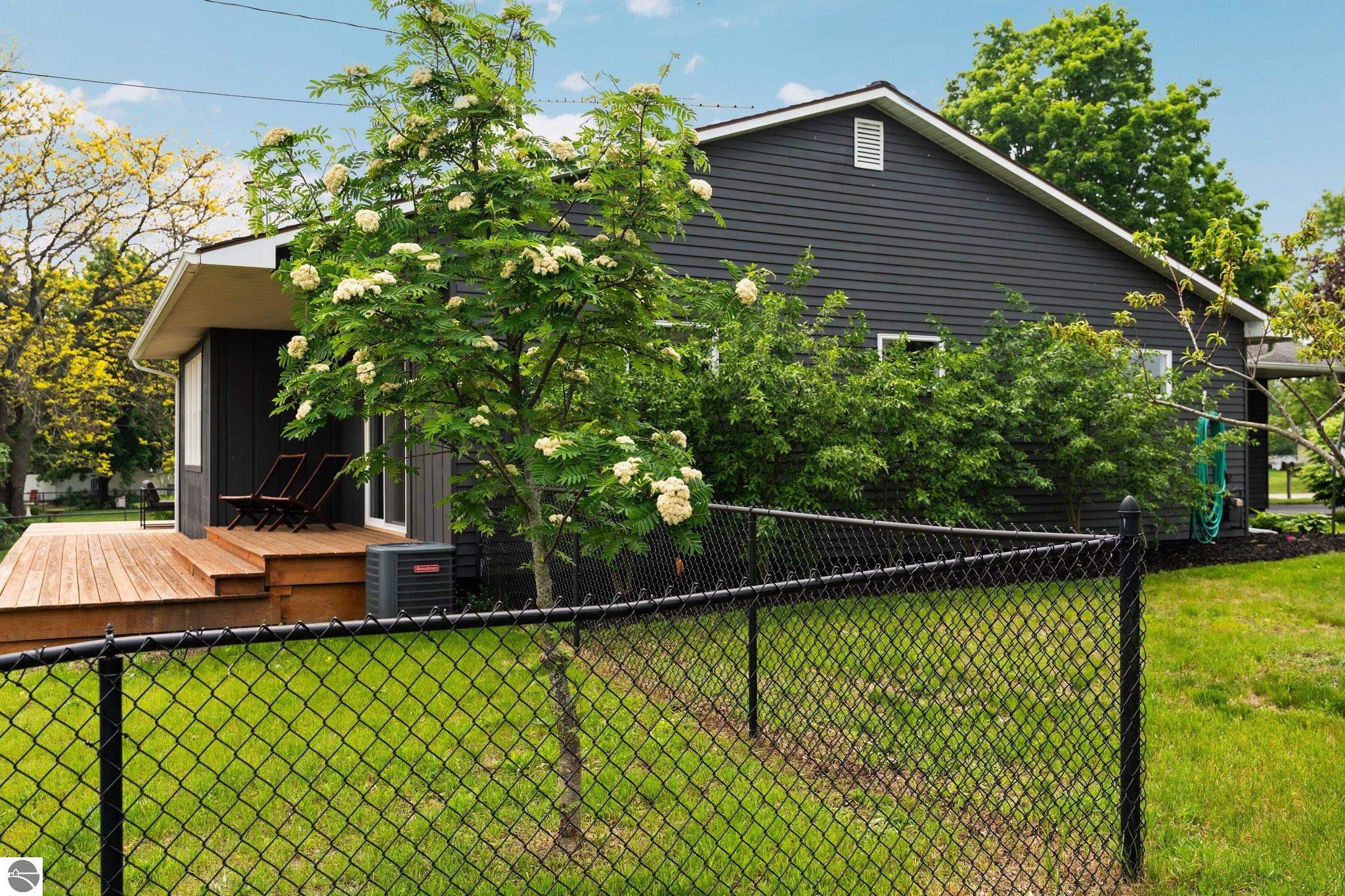 883 Valley View Drive