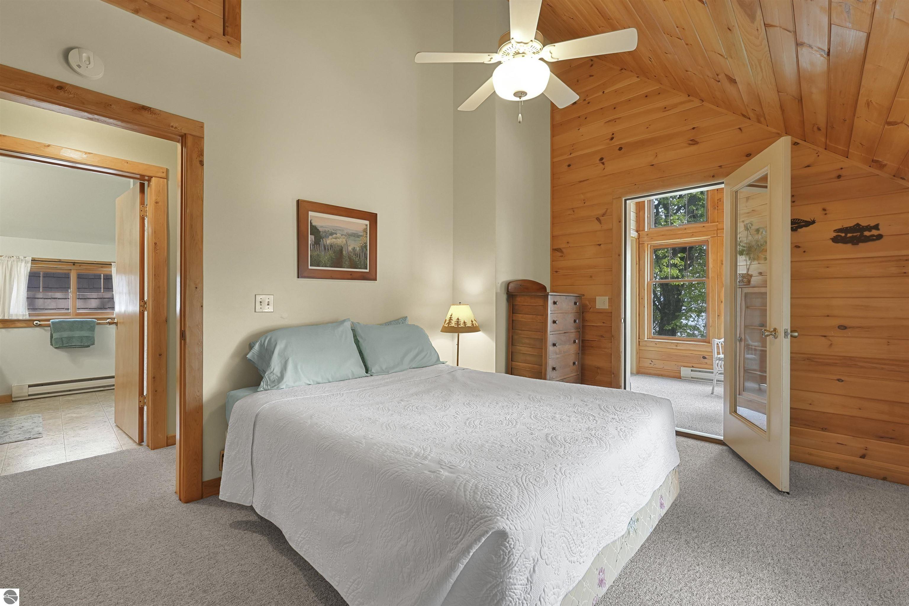 8123 S Rustic Drive