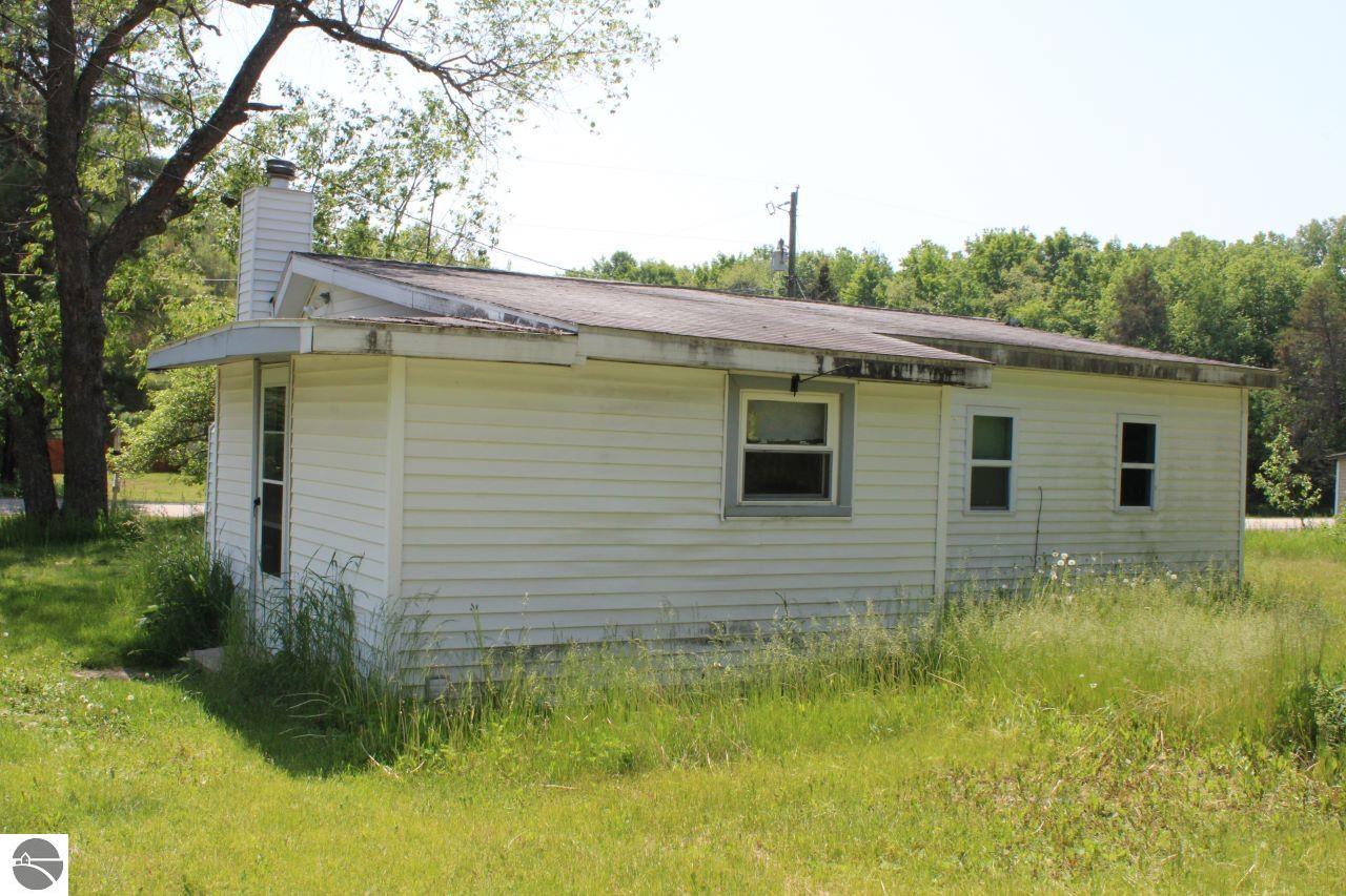 8807 NE Starvation Lake Road