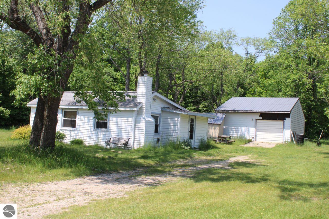 8807 NE Starvation Lake Road