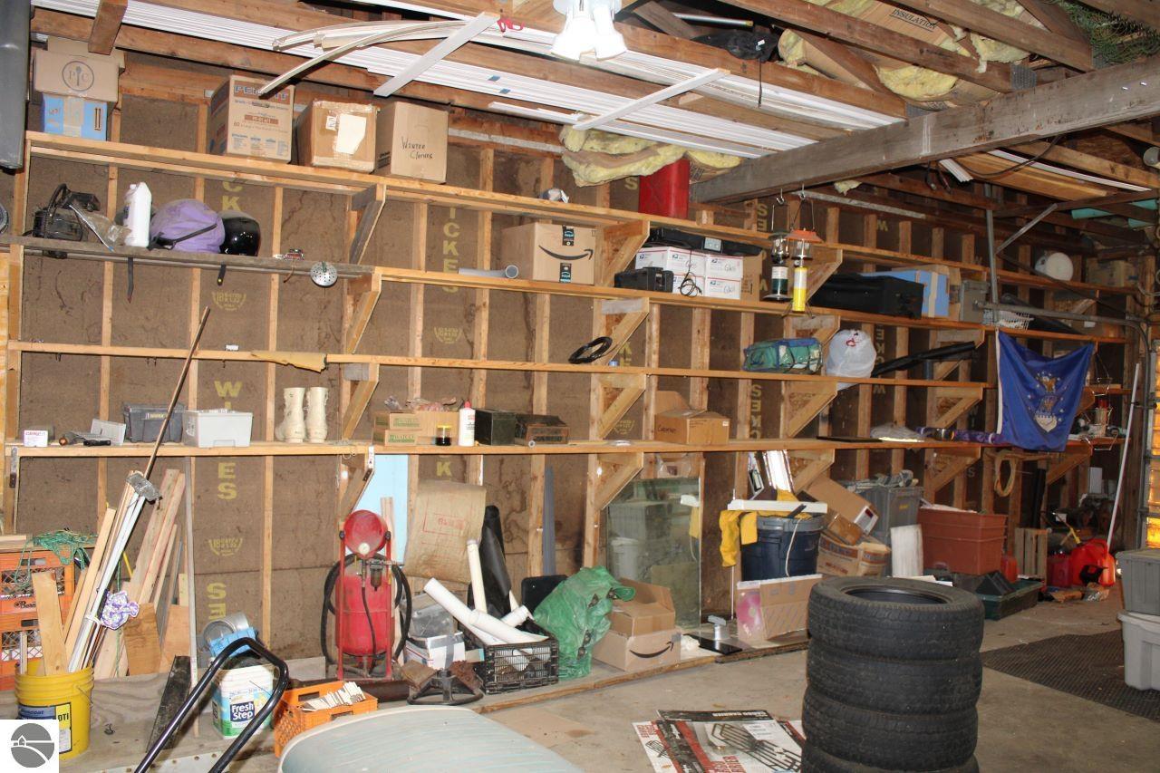 8807 NE Starvation Lake Road